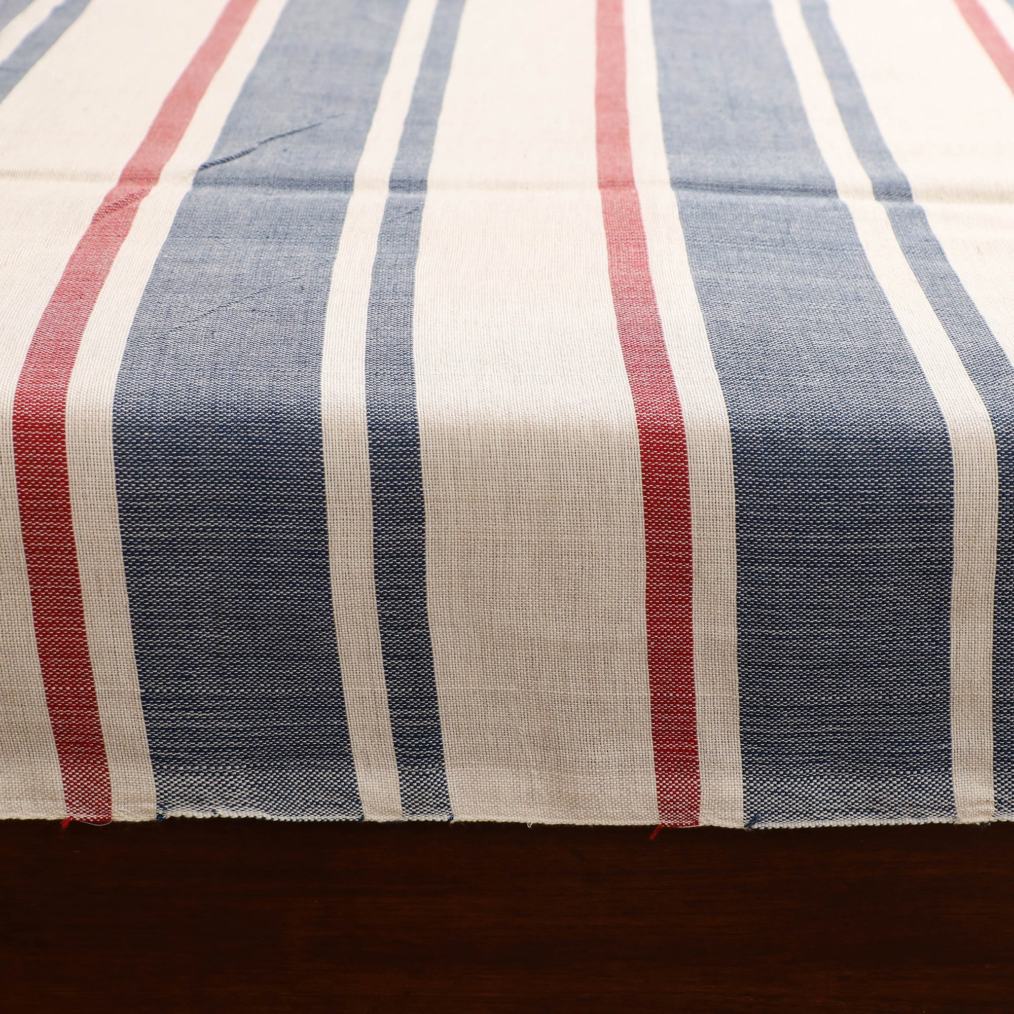 Handloom Cotton Double Bedsheet (108 x 90 in) 128 - Image 4