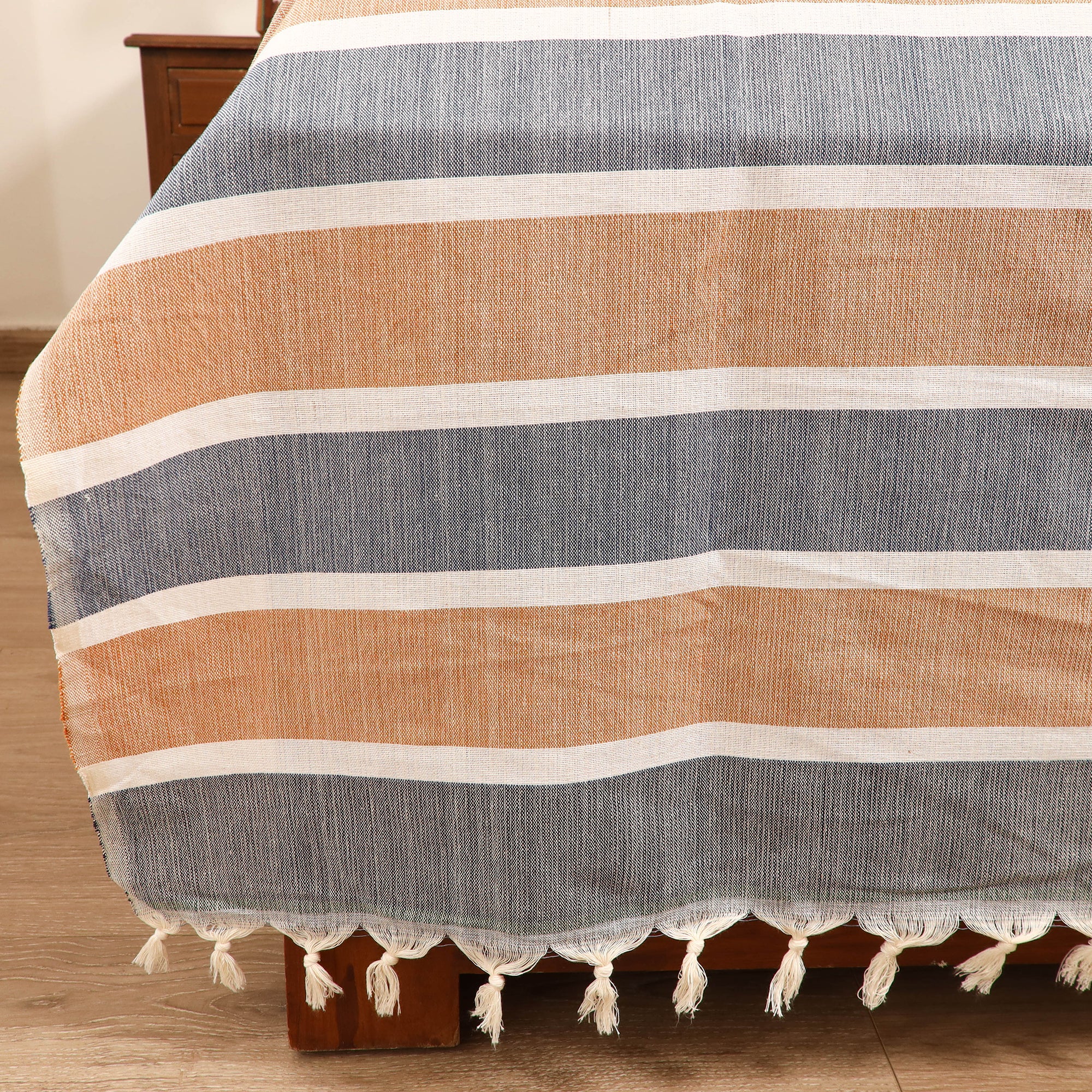 Handloom Cotton Double Bedsheet (108 x 90 in) 19 - Image 3