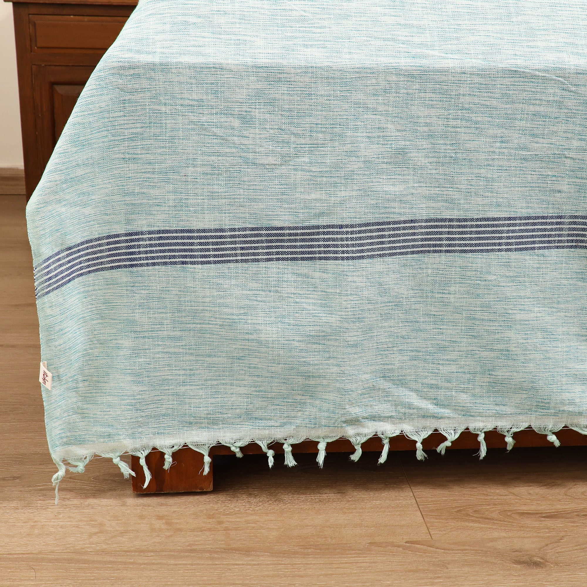 Handloom Cotton Double Bedsheet (108 x 90 in) 28 - Image 3