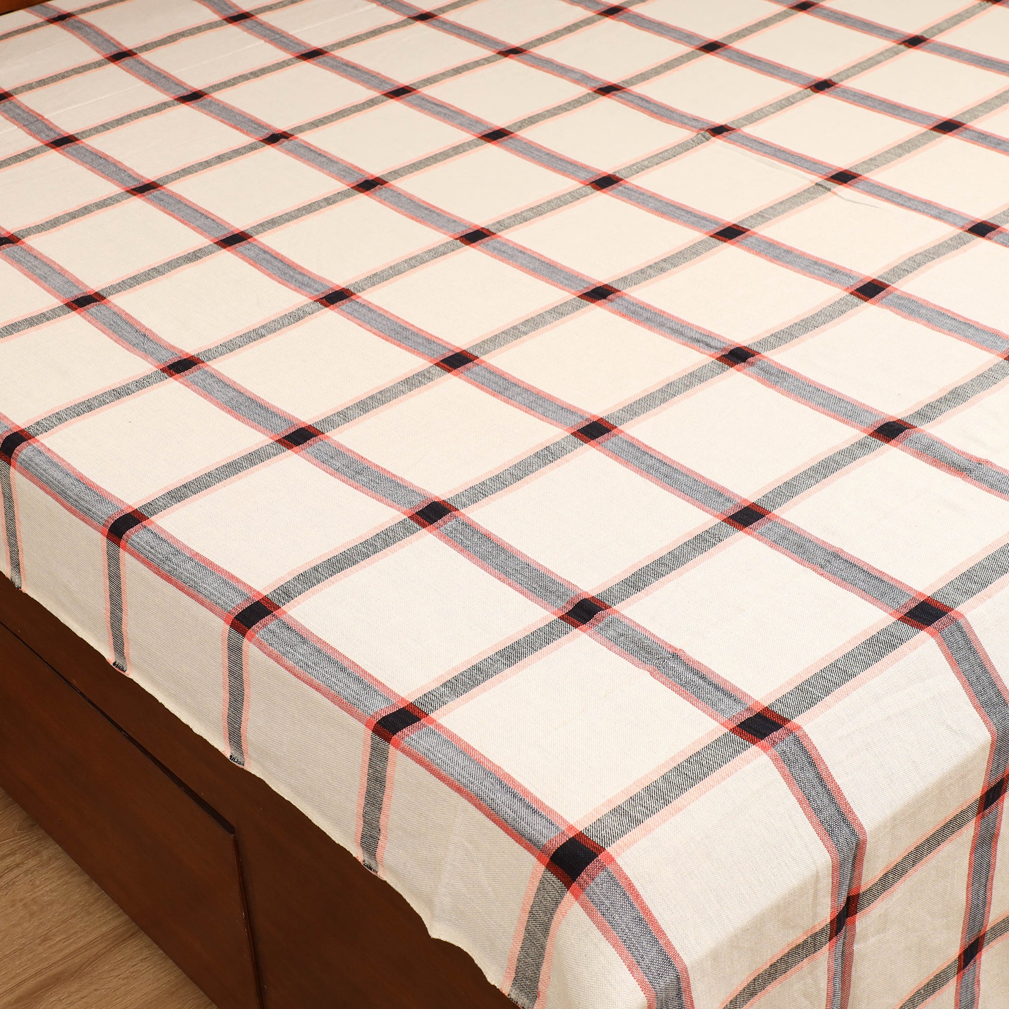 Handloom Cotton Double Bedsheet (108 x 90 in) 40 - Image 2