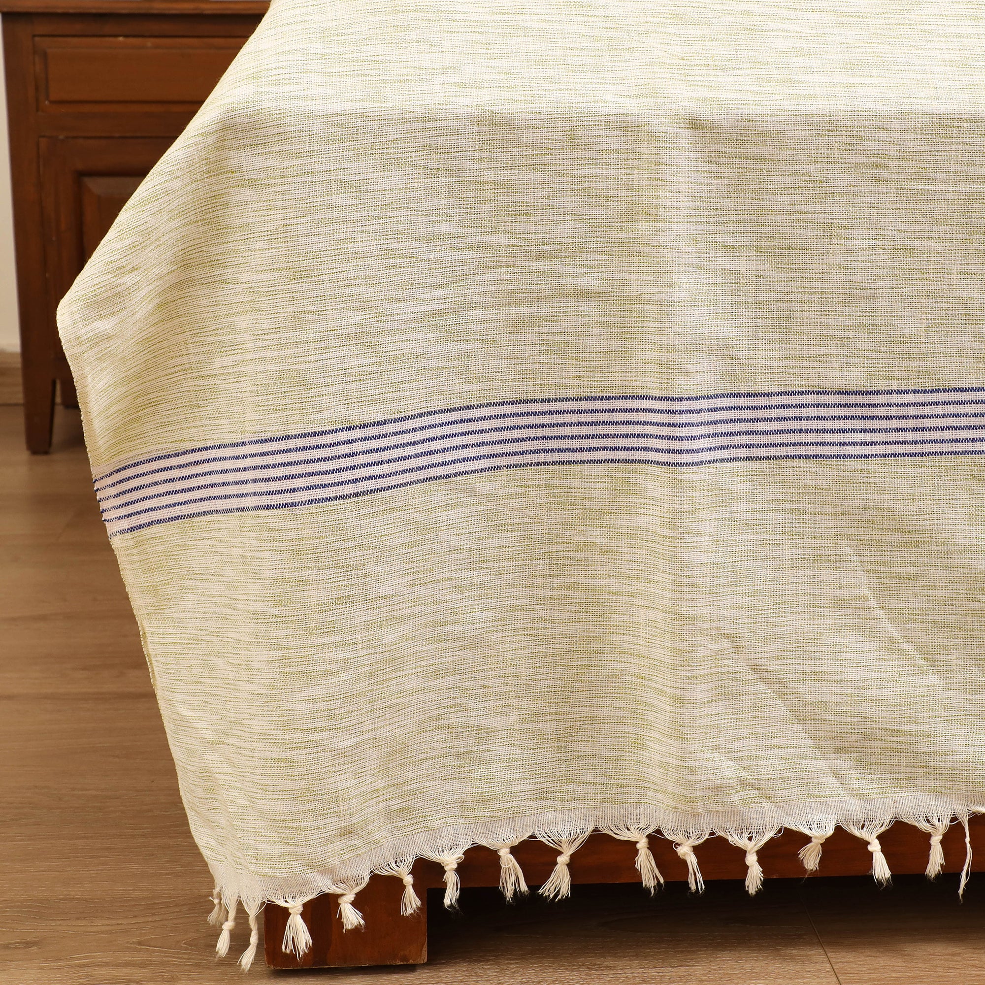 Handloom Cotton Double Bedsheet (108 x 90 in) 43 - Image 3