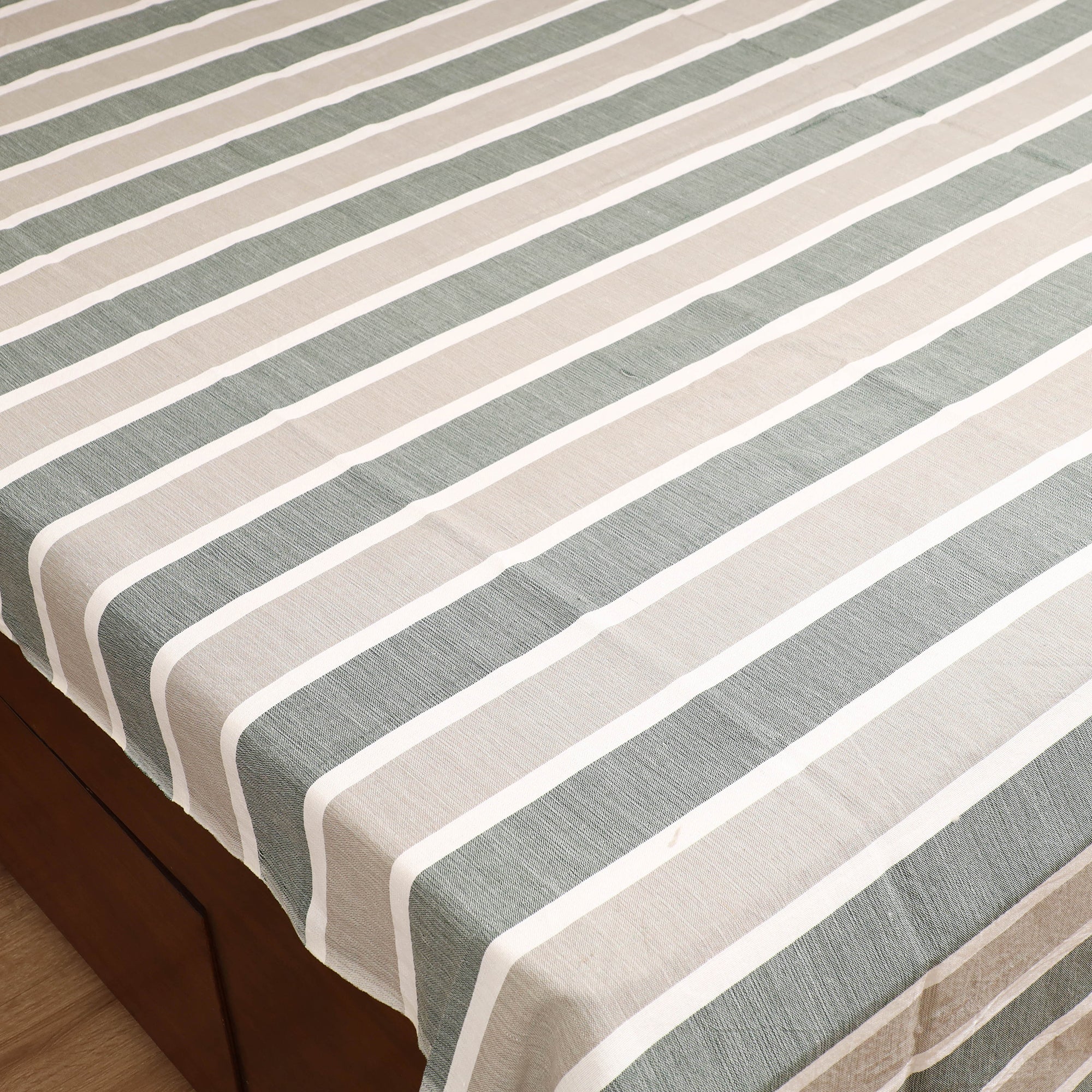 Handloom Cotton Double Bedsheet (108 x 90 in) 62 - Image 2