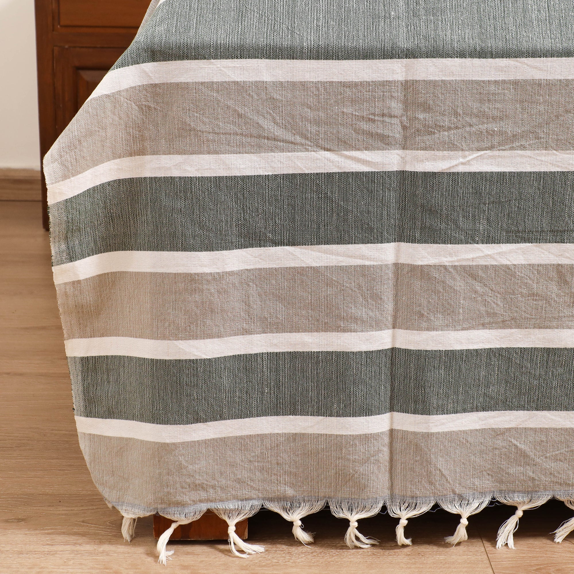 Handloom Cotton Double Bedsheet (108 x 90 in) 62 - Image 3