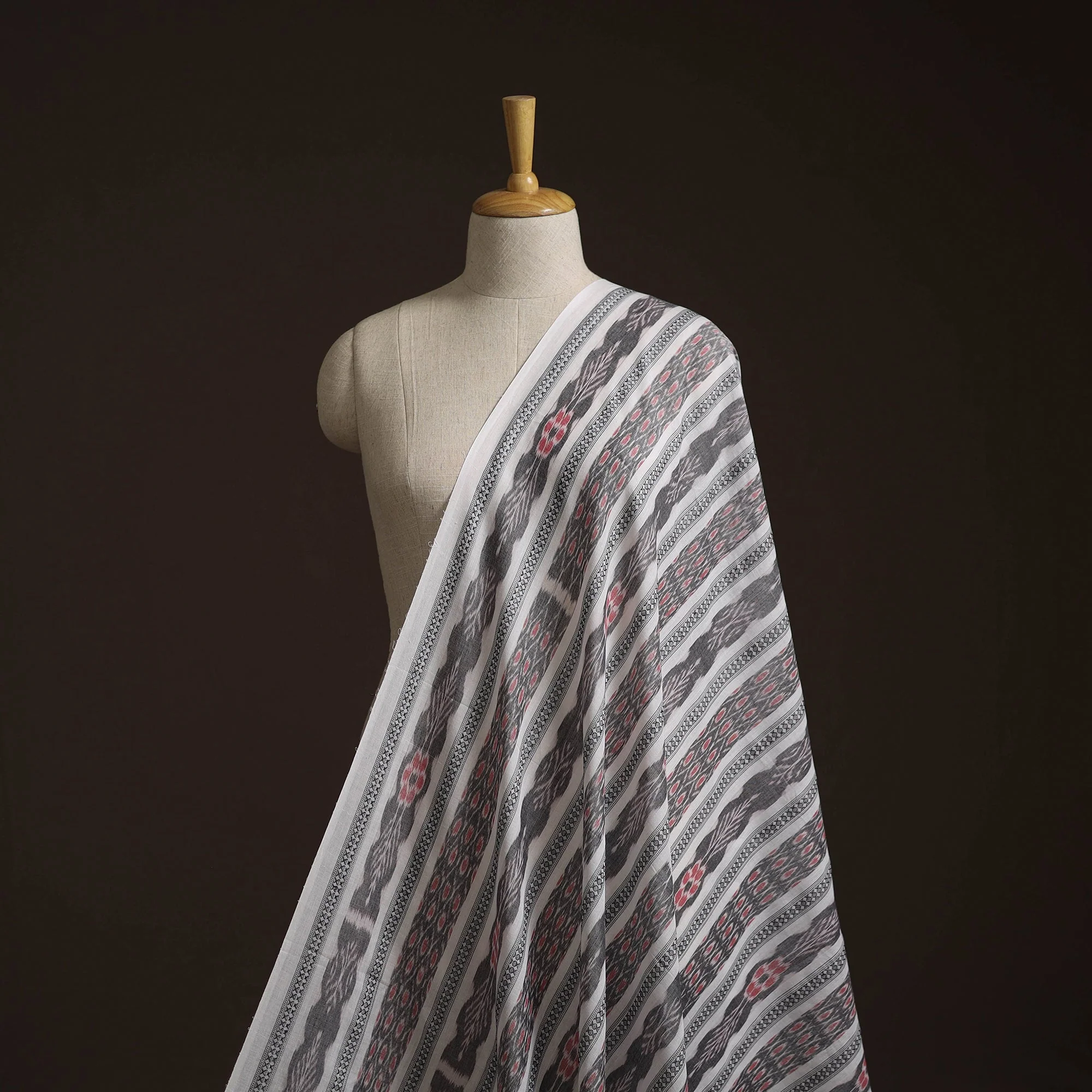 White - Handloom Cotton Sambalpuri Dabi Ikat Fabric 08