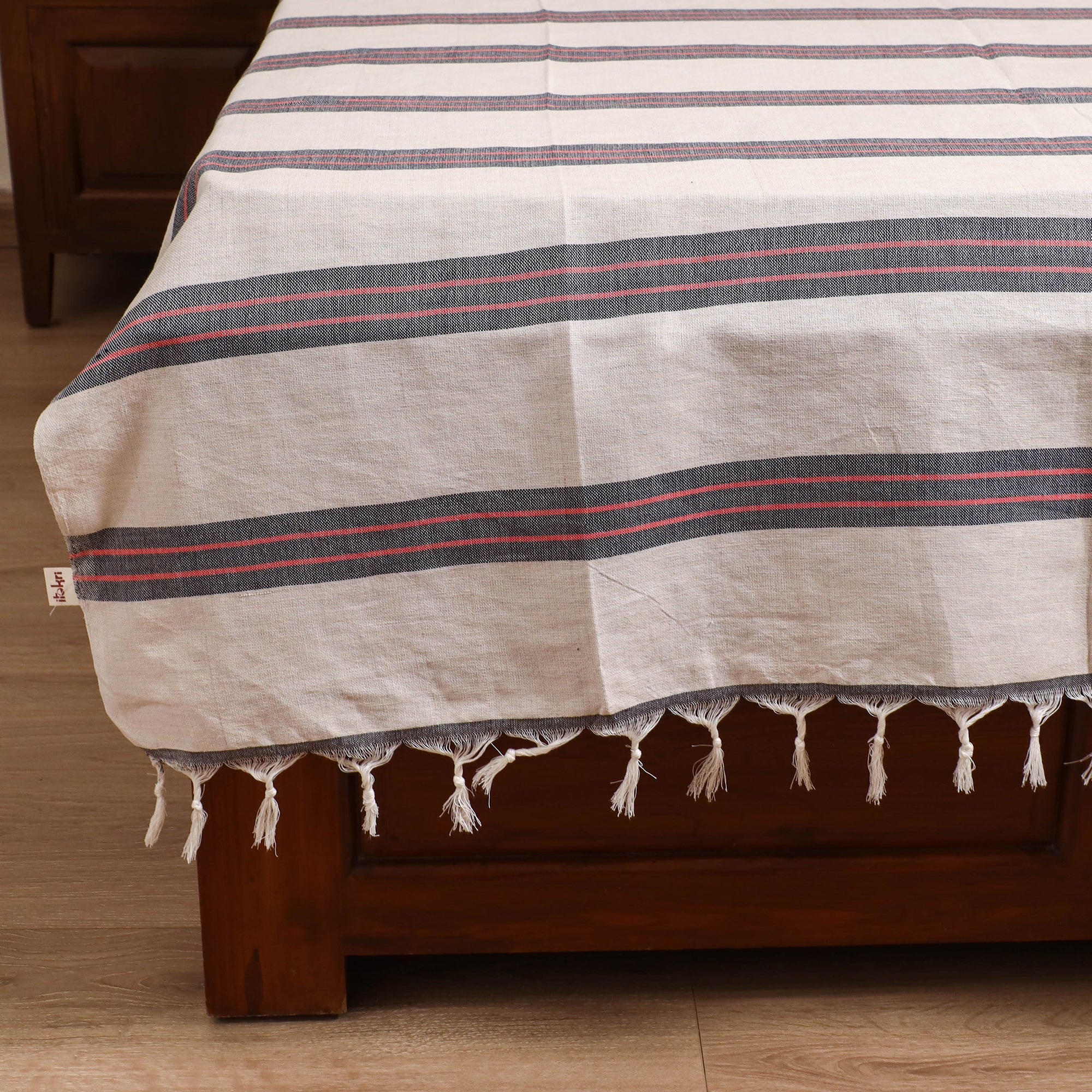 Handloom Cotton Single Bedsheet (90 x 60 in) 244 - Image 4