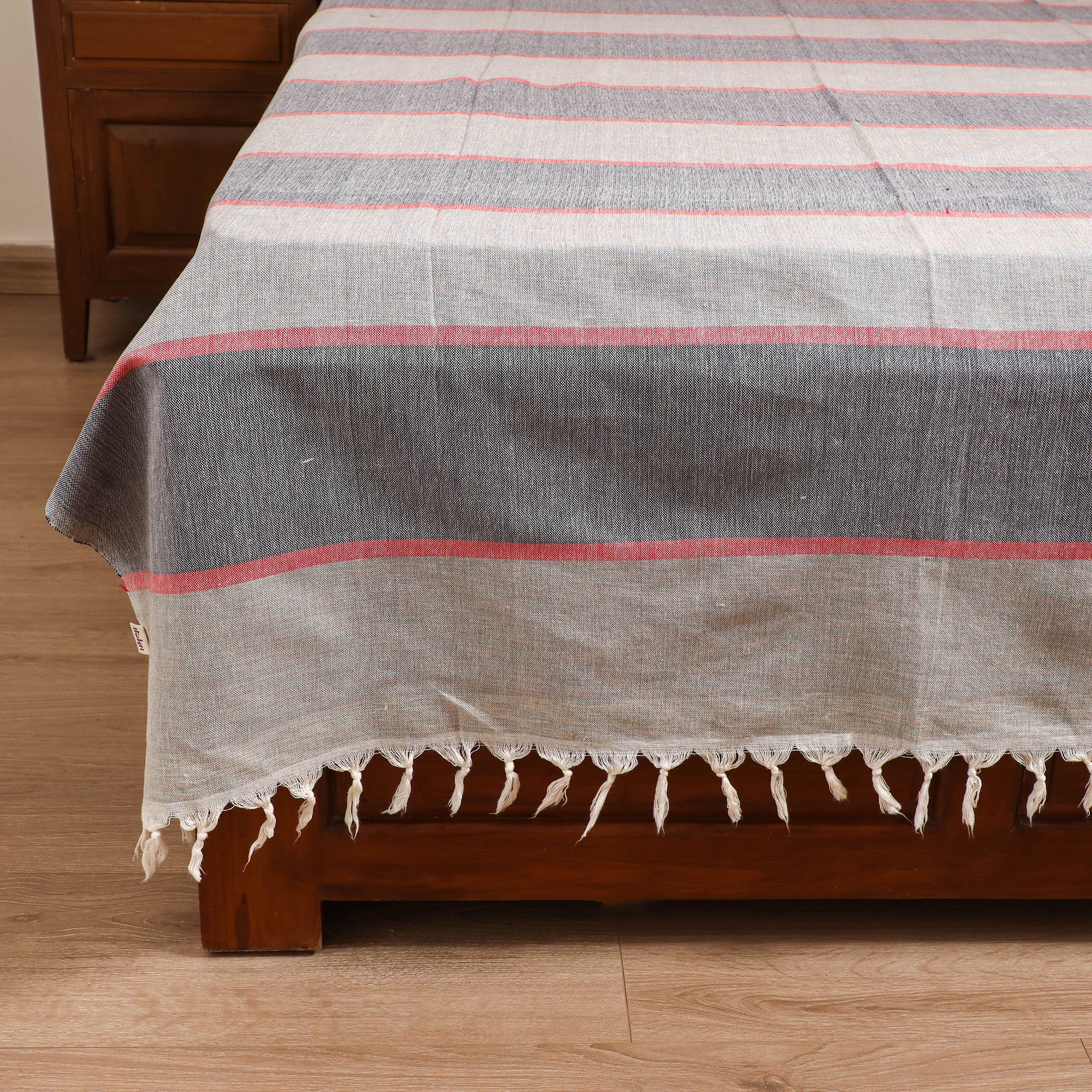 Handloom Cotton Single Bedsheet (90 x 60 in) 324 - Image 4