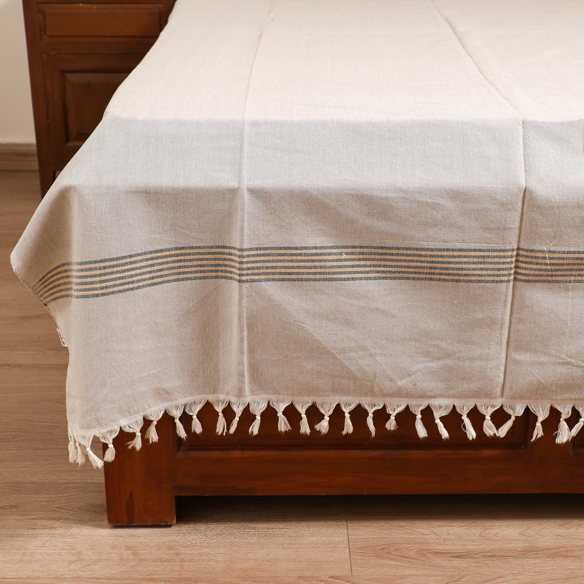 Handloom Cotton Single Bedsheet (90 x 60 in) 331 - Image 4