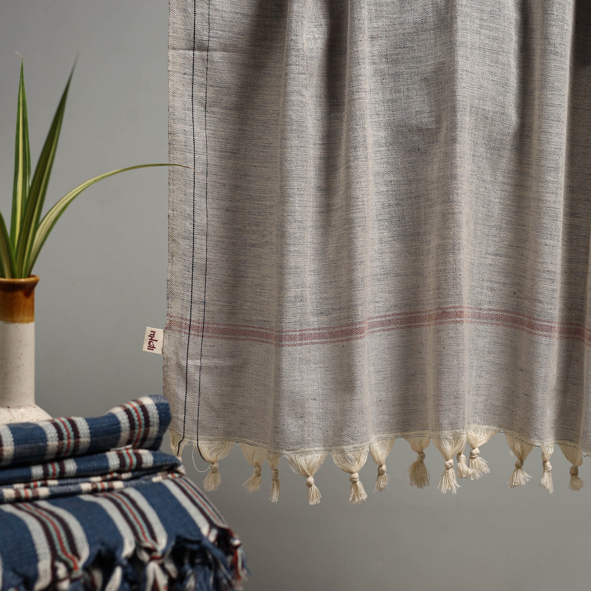 Handloom Fine Cotton Bath Towel 16 - Image 3