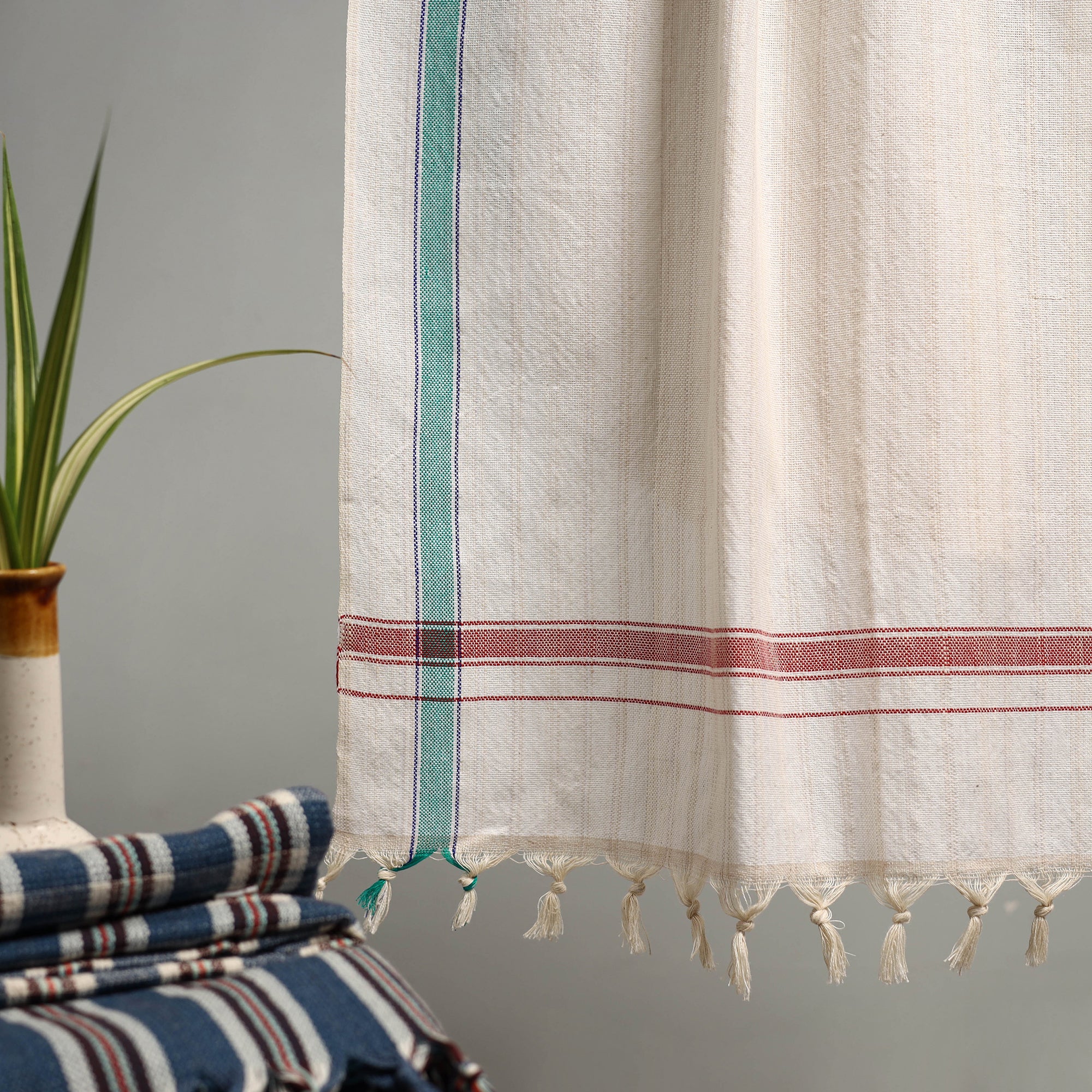 Handloom Fine Cotton Bath Towel 38 - Image 3
