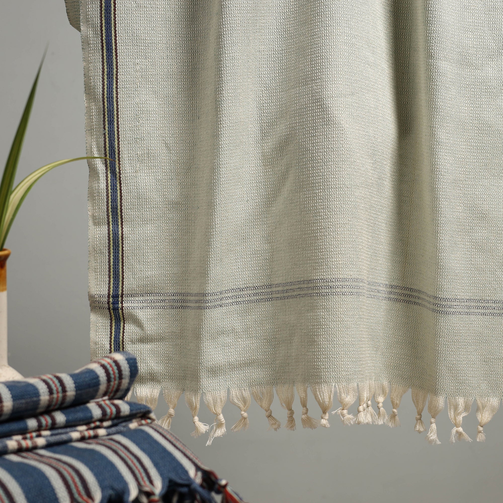 Handloom Fine Cotton Checks Bath Towel  55 - Image 3