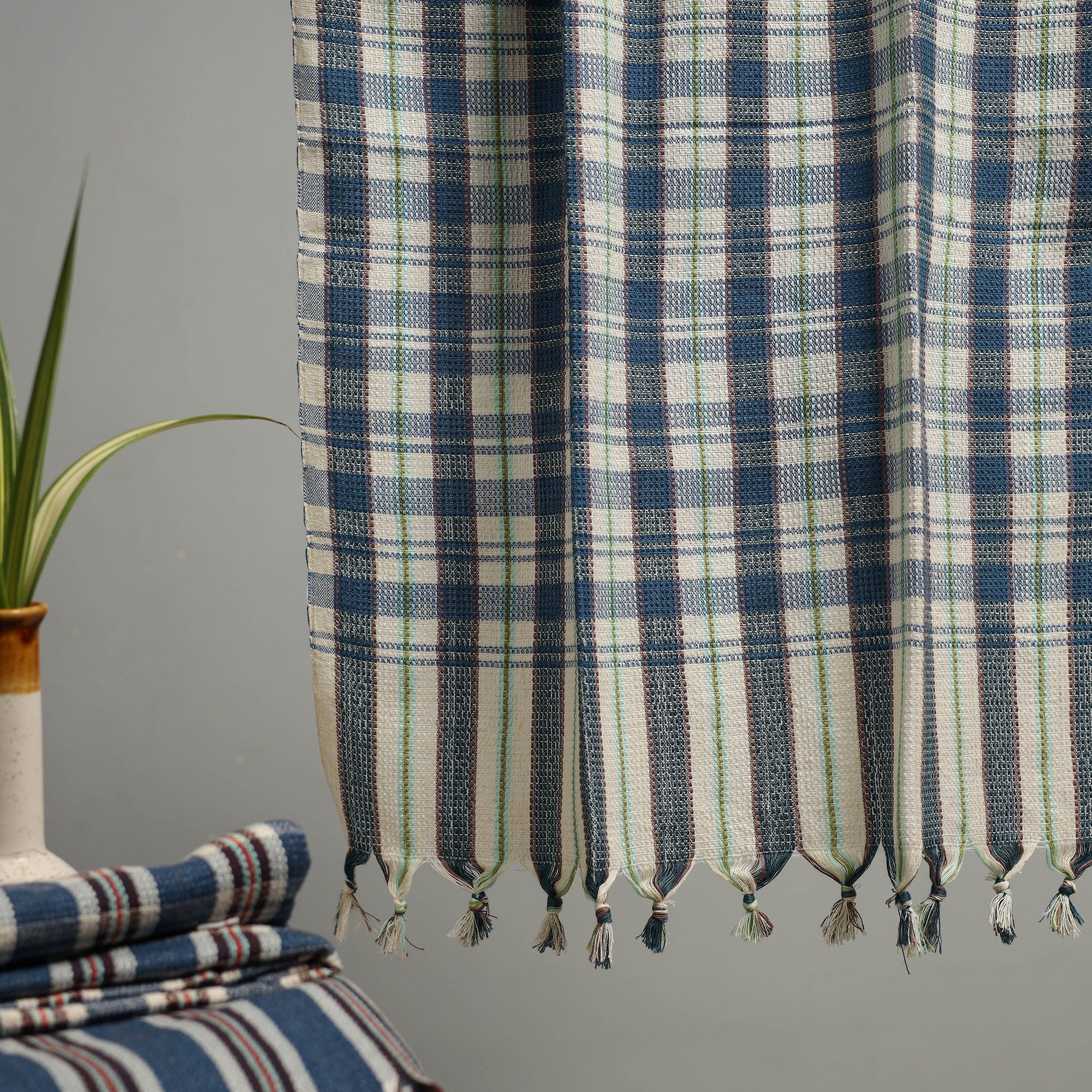 Handloom Fine Cotton Checks Bath Towel  77 - Image 3