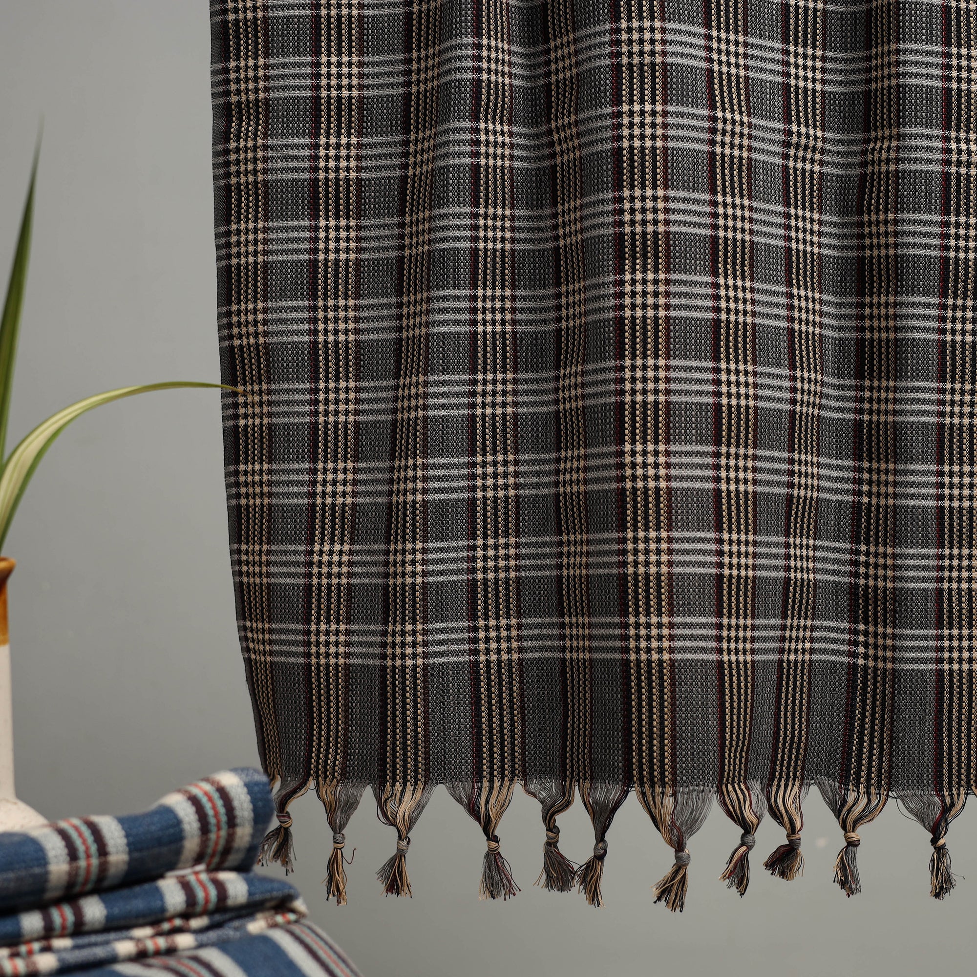 Handloom Fine Cotton Checks Bath Towel  90 - Image 3