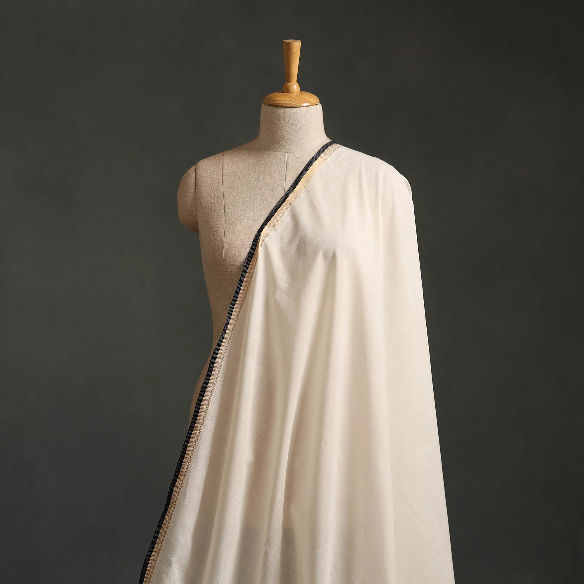 White - Handloom Mangalagiri Cotton Fabric with Zari Border 04