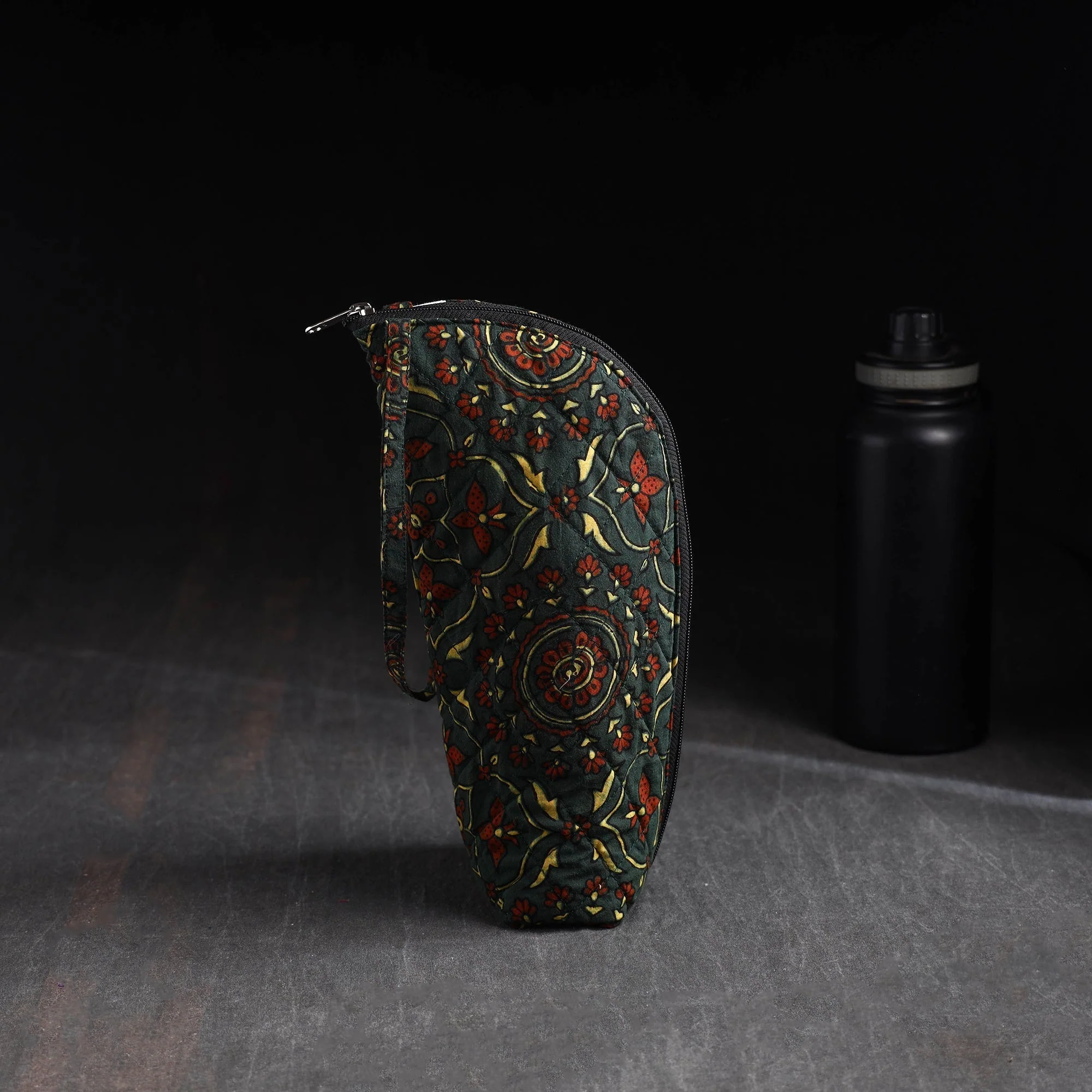 Green - Handmade 1L Water Bottle Cover 02
