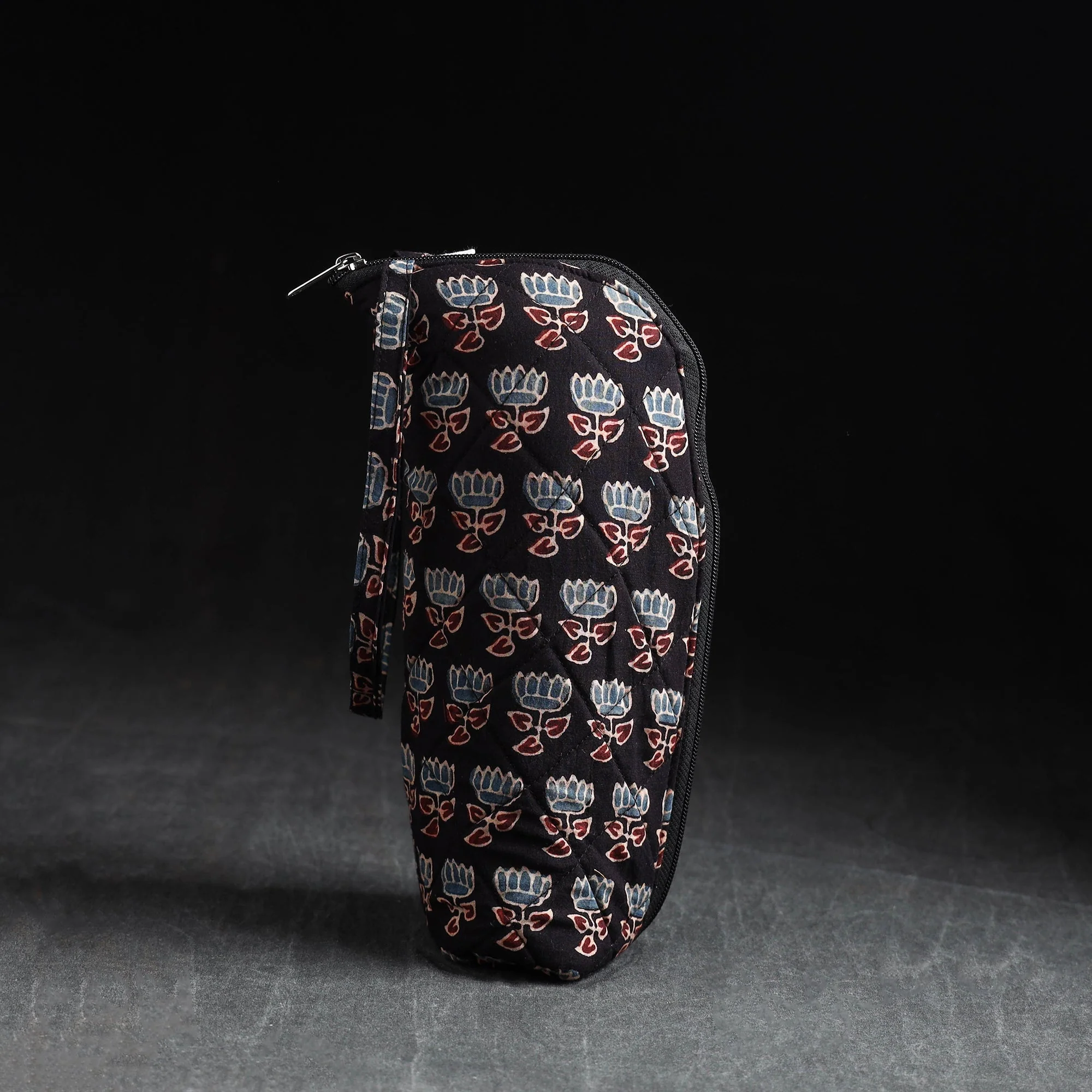 Black - Handmade 1L Water Bottle Cover 03 - Image 2