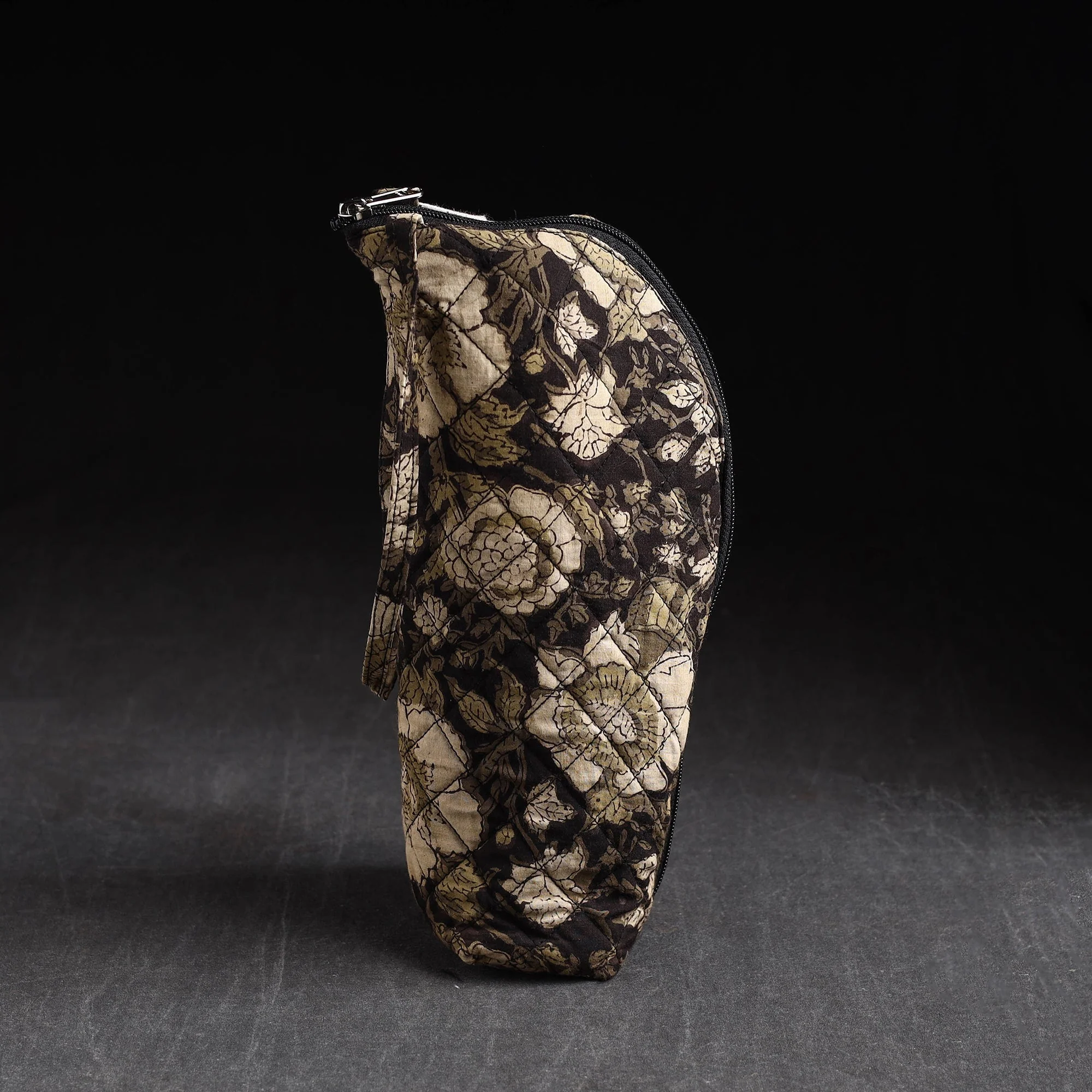 Black - Handmade 1L Water Bottle Cover 07 - Image 2