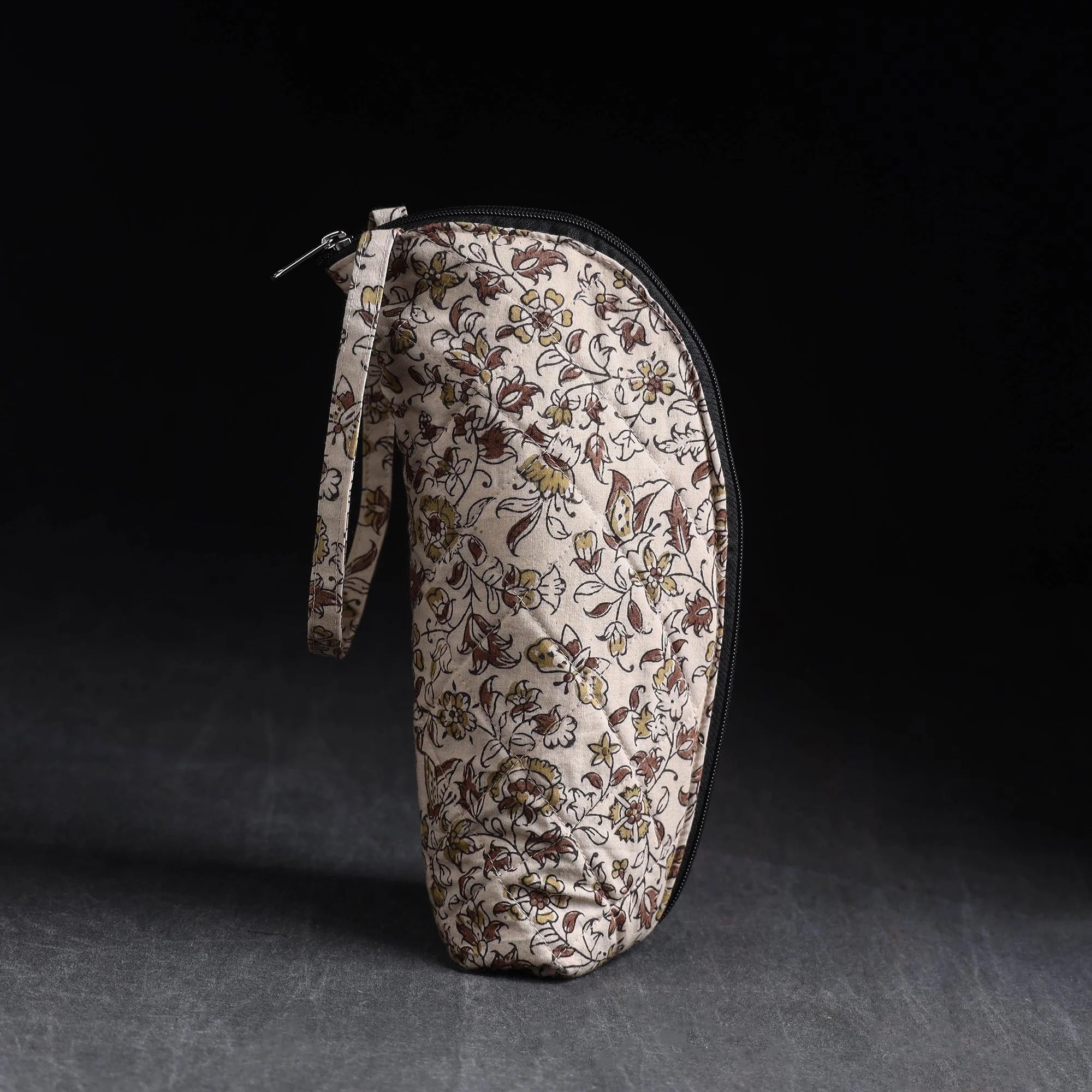 Beige - Handmade 1L Water Bottle Cover 08 - Image 2
