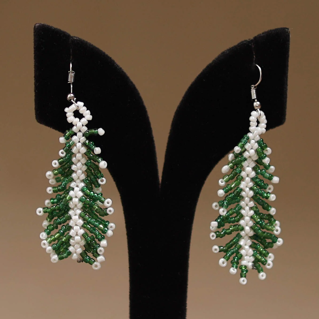 Green - Handmade Beadwork Earrings 07 - Image 2