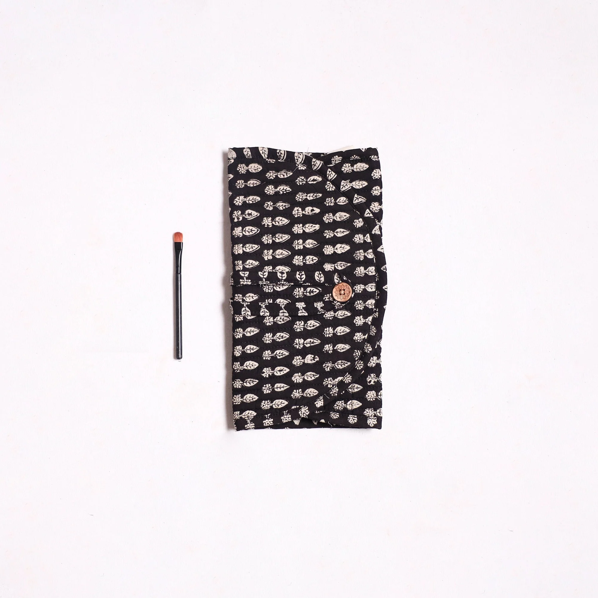 Black - Handmade Multipurpose Segmented Make-up Brush Wrap Pouch/Case 02 - Image 2