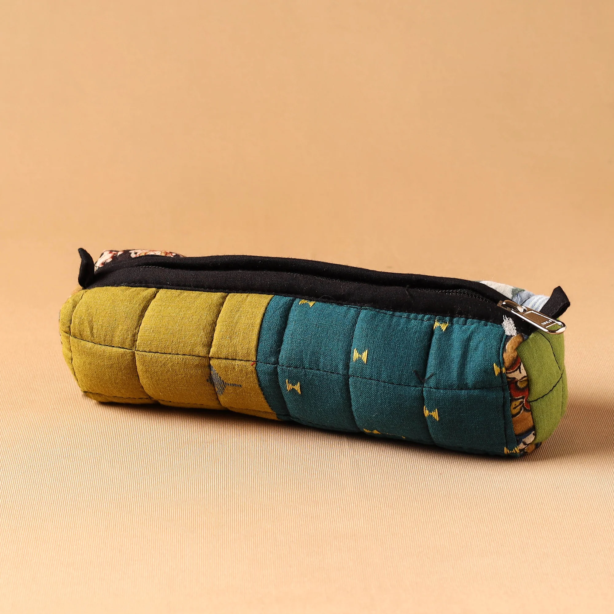 Handmade Quilted Cotton Pencil Pouch 01 - Image 2