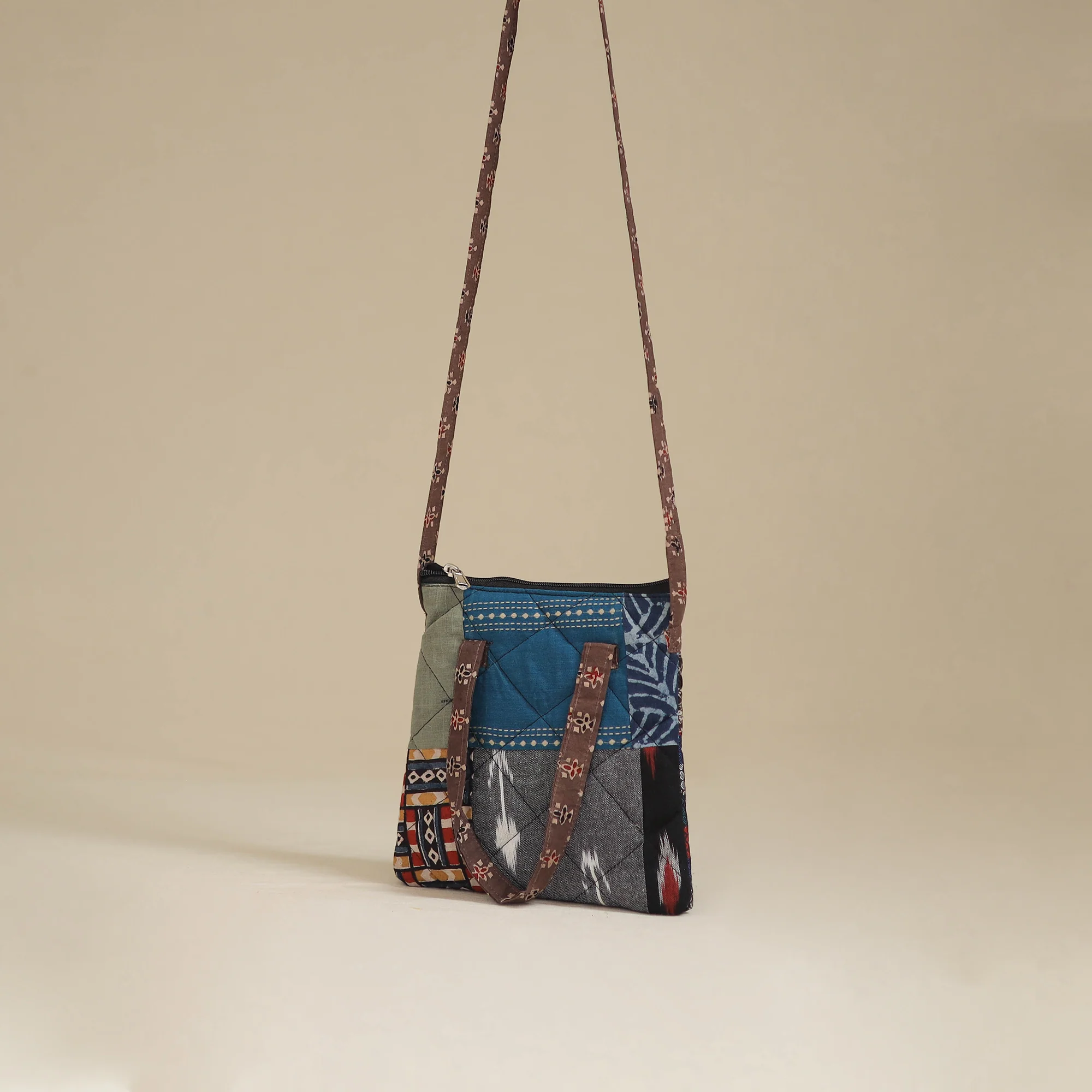 Handmade Quilted Patchwork Sling Bag 01 - Image 3