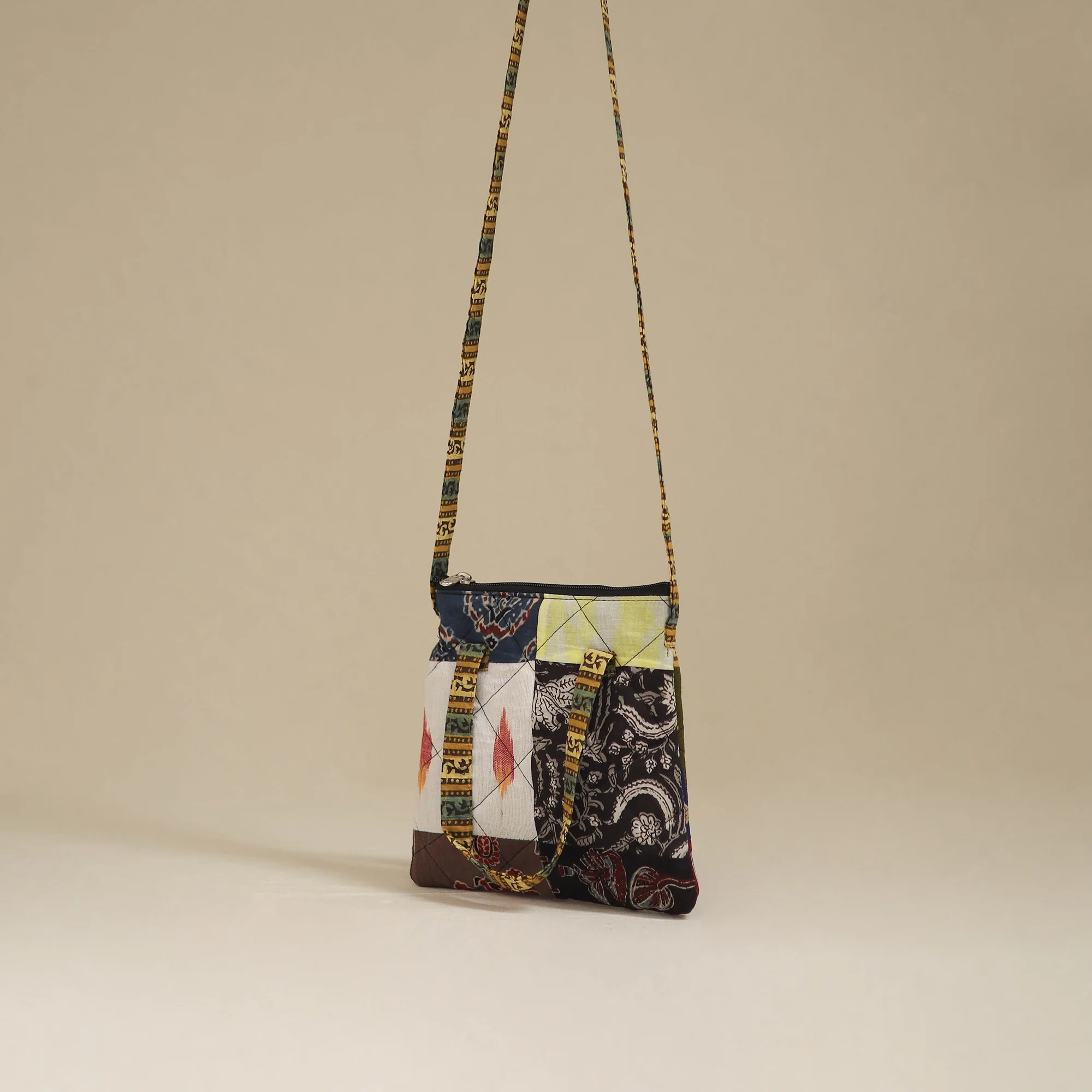 Handmade Quilted Patchwork Sling Bag 02 - Image 3