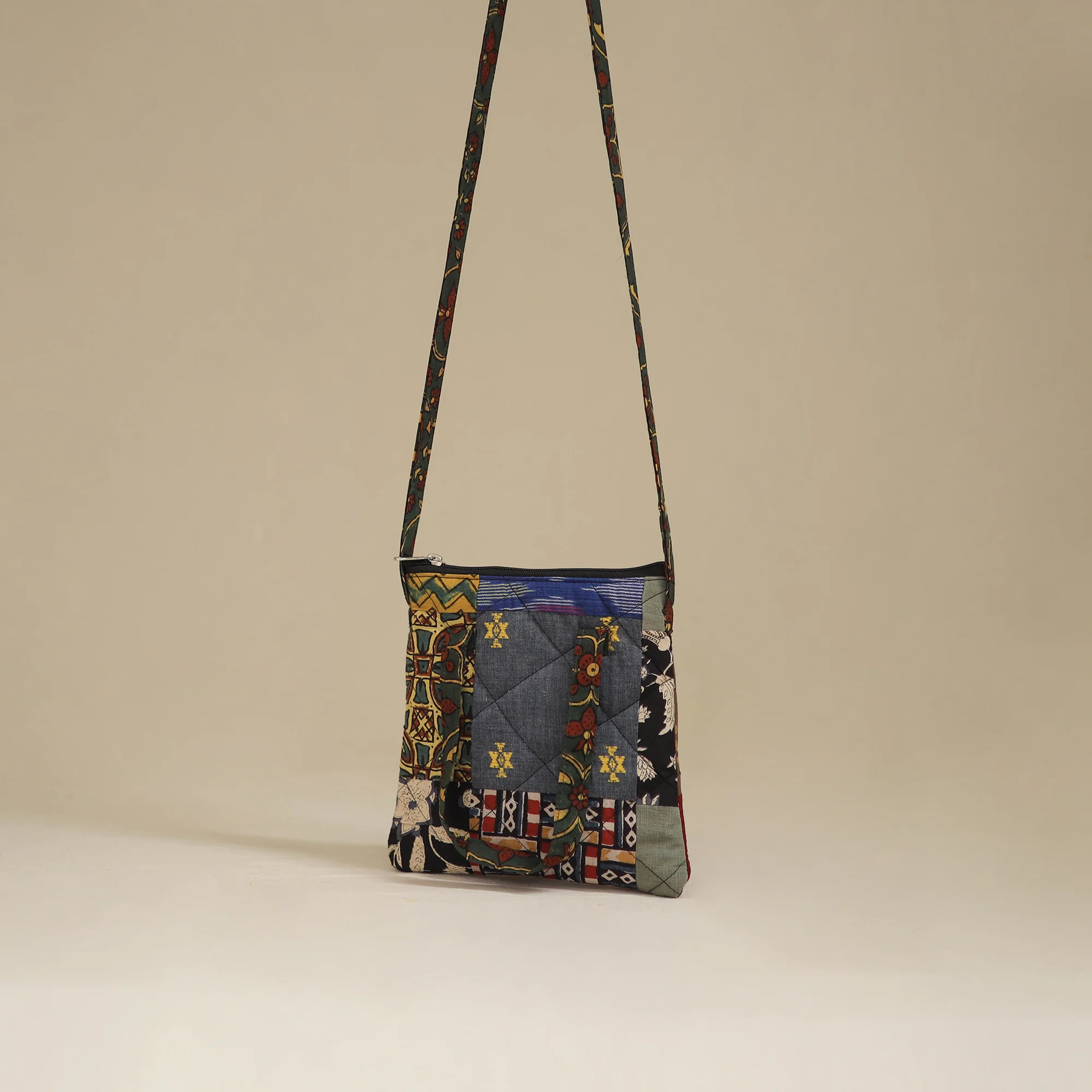 Handmade Quilted Patchwork Sling Bag 06 - Image 3