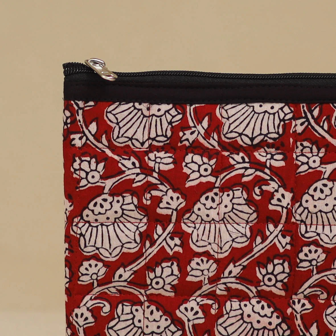 Red - Handmade Quilted Utility Pouch 01 - Image 2