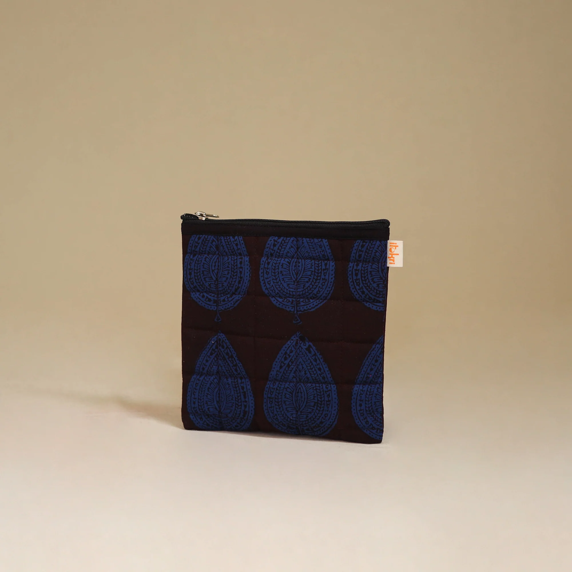 Handmade Quilted Utility Pouch 02 - Image 3