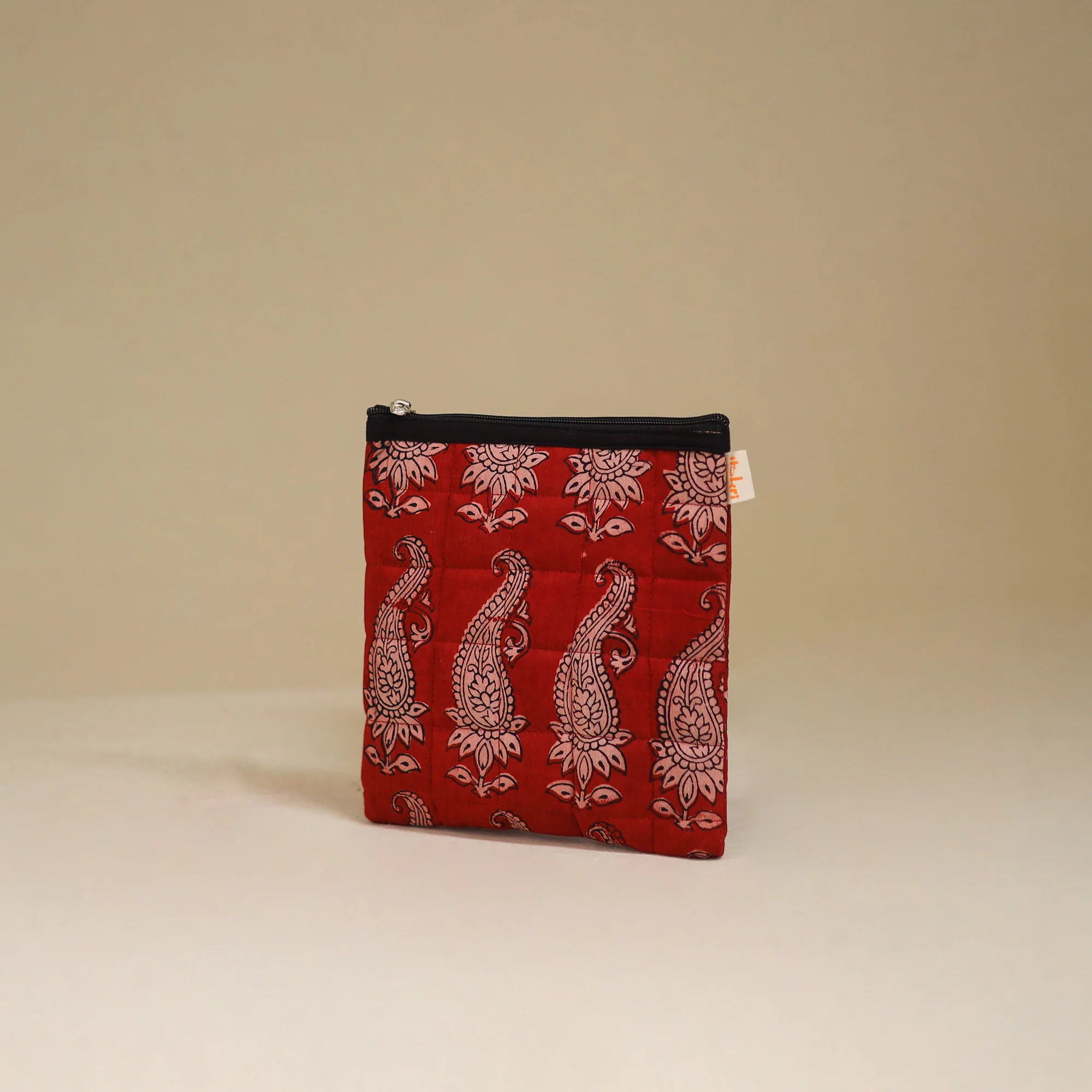 Handmade Quilted Utility Pouch 03 - Image 3