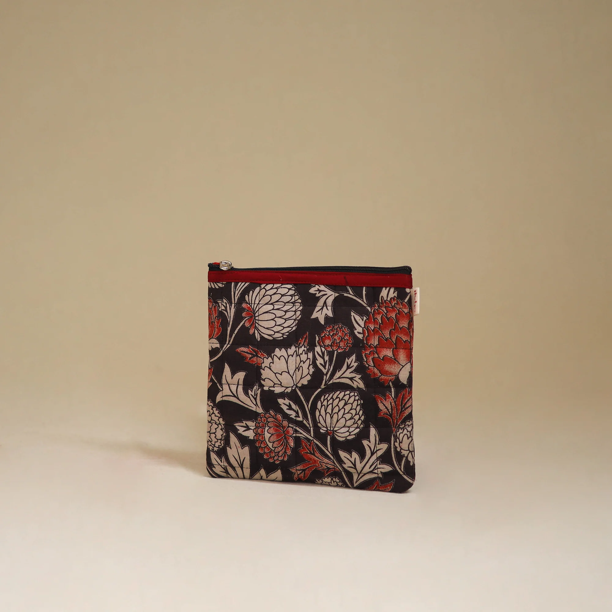 Handmade Quilted Utility Pouch 25 - Image 3