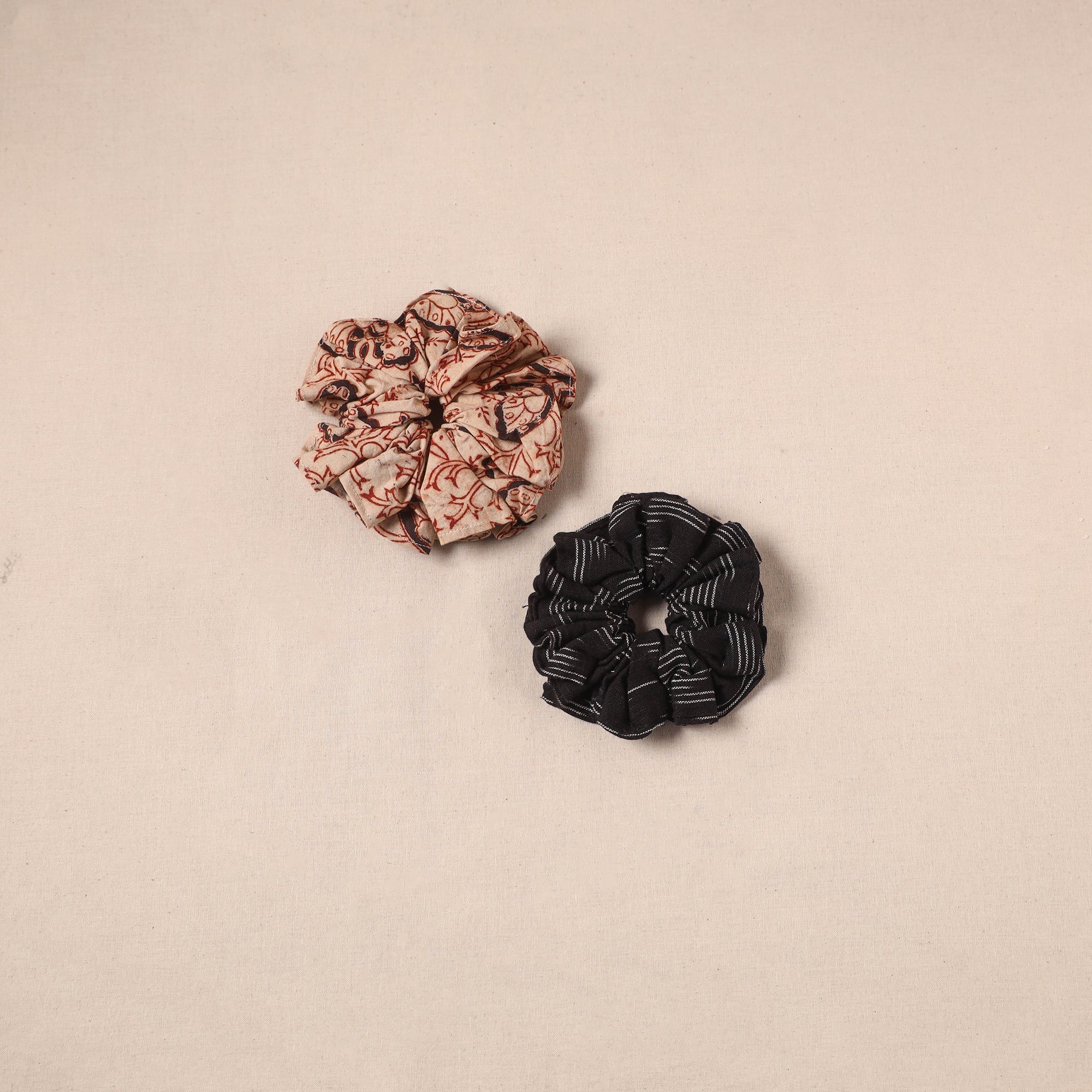 Multicolor - Handmade Rubber Band/Scrunchies (Set of 2) 14