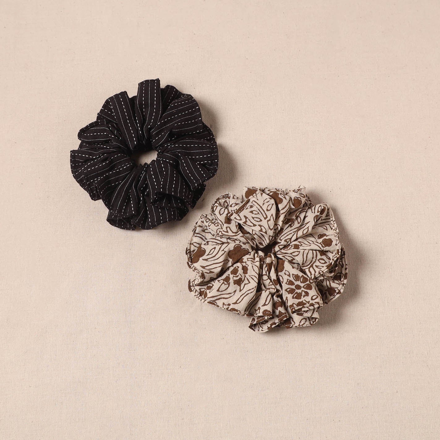 Multicolor - Handmade Rubber Band/Scrunchies (Set of 2) 24 - Image 2