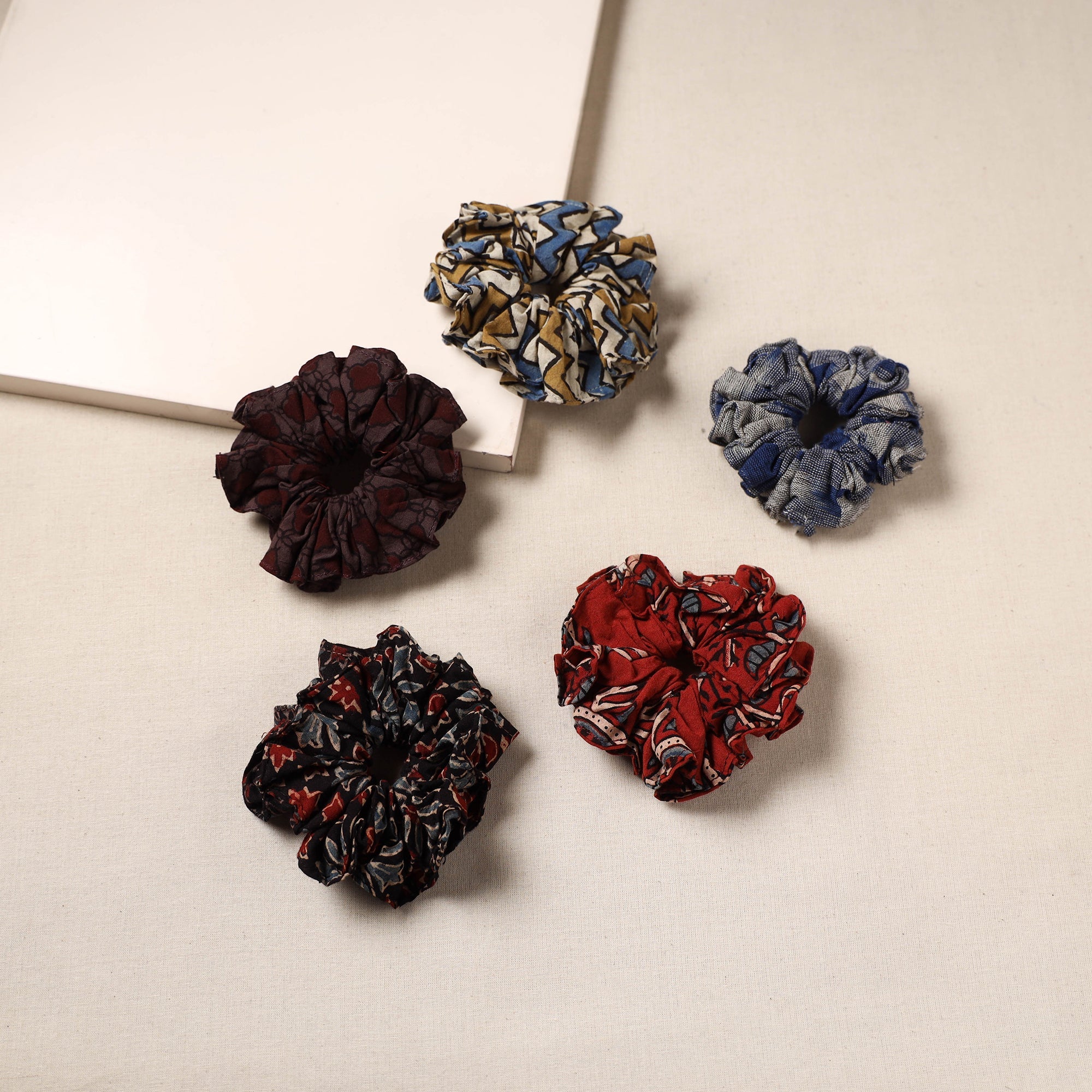 Multicolor - Handmade Rubber Band/Scrunchies (Set of 5) 21