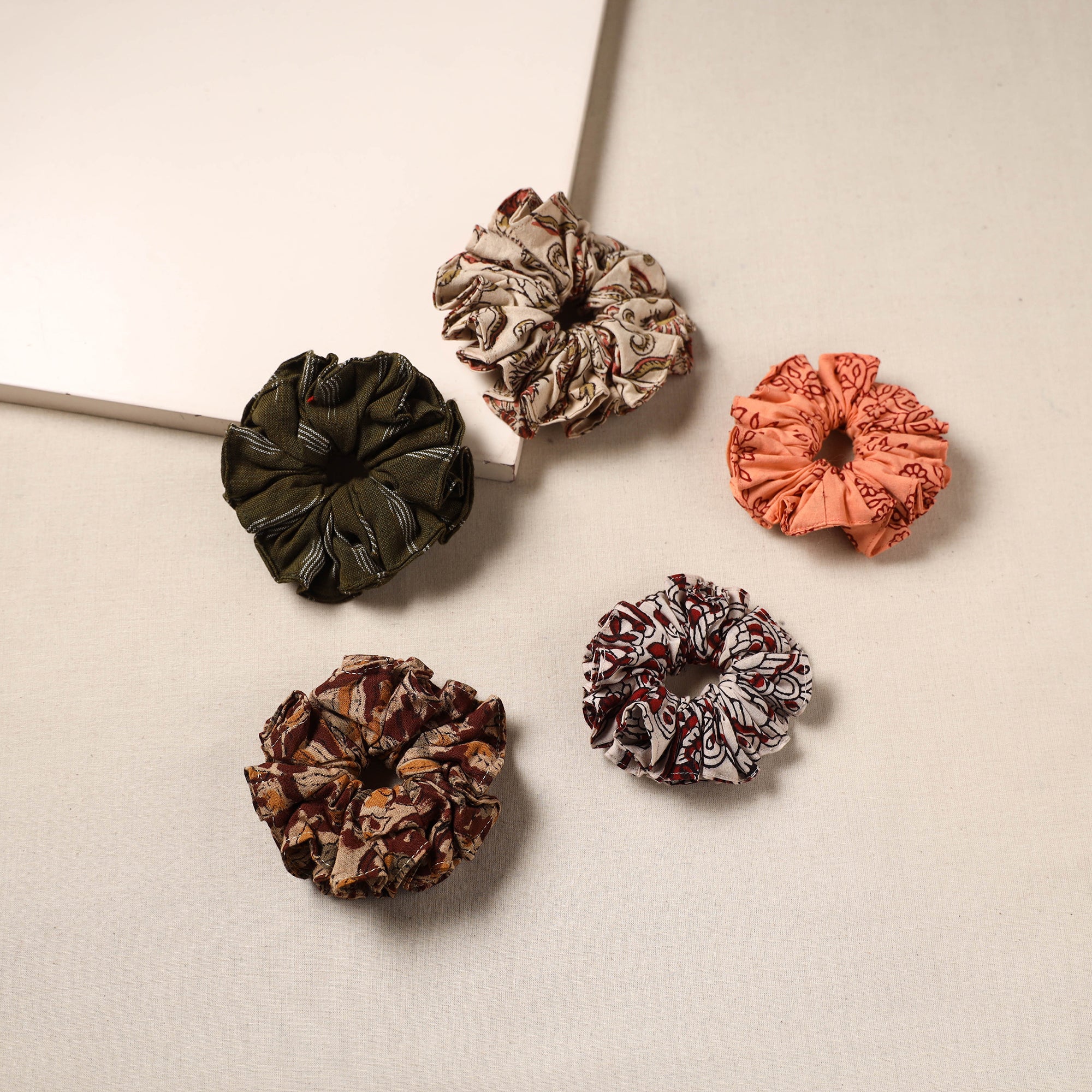 Multicolor - Handmade Rubber Band/Scrunchies (Set of 5) 30