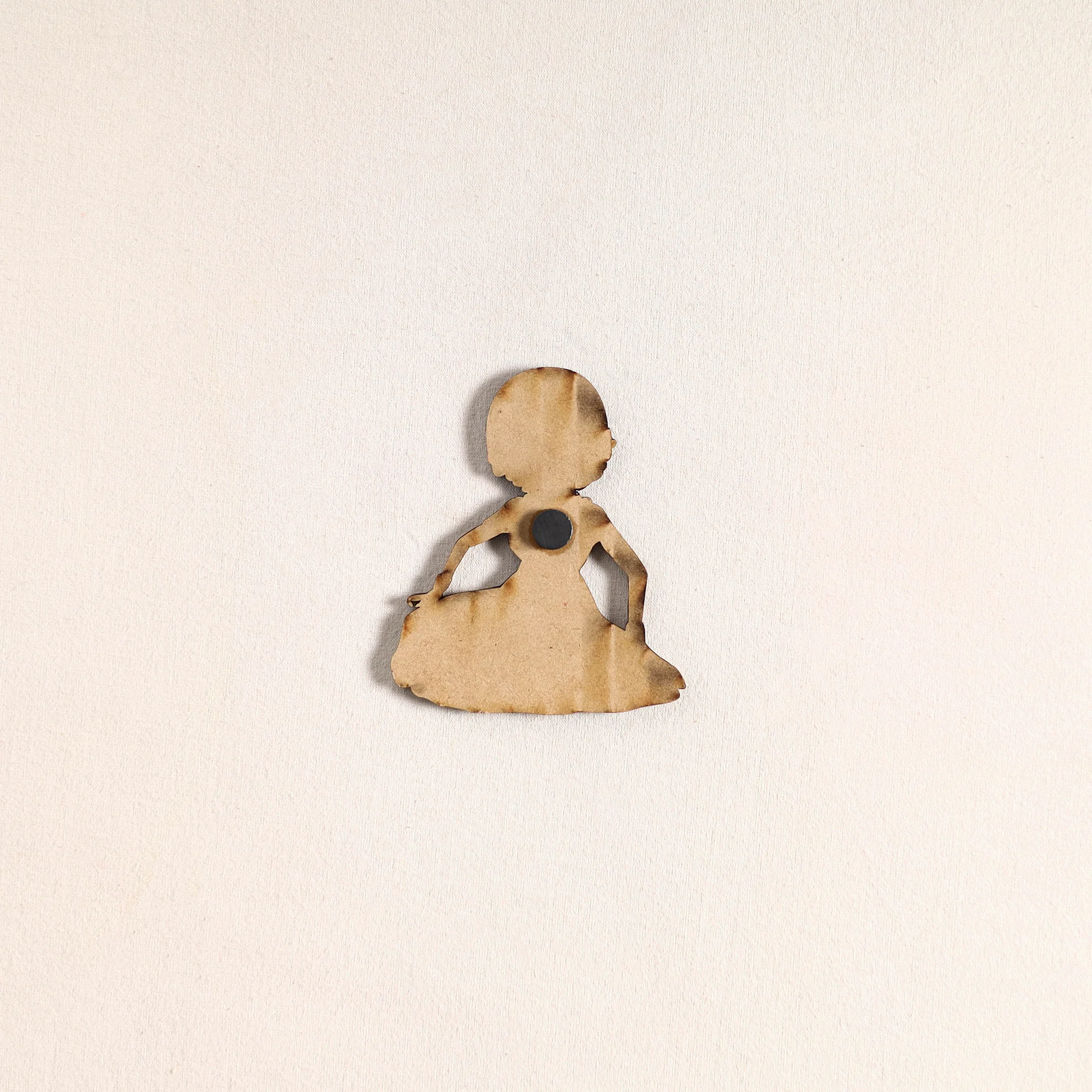 Handpainted Dancing Doll Fridge Magnet 02 - Image 3