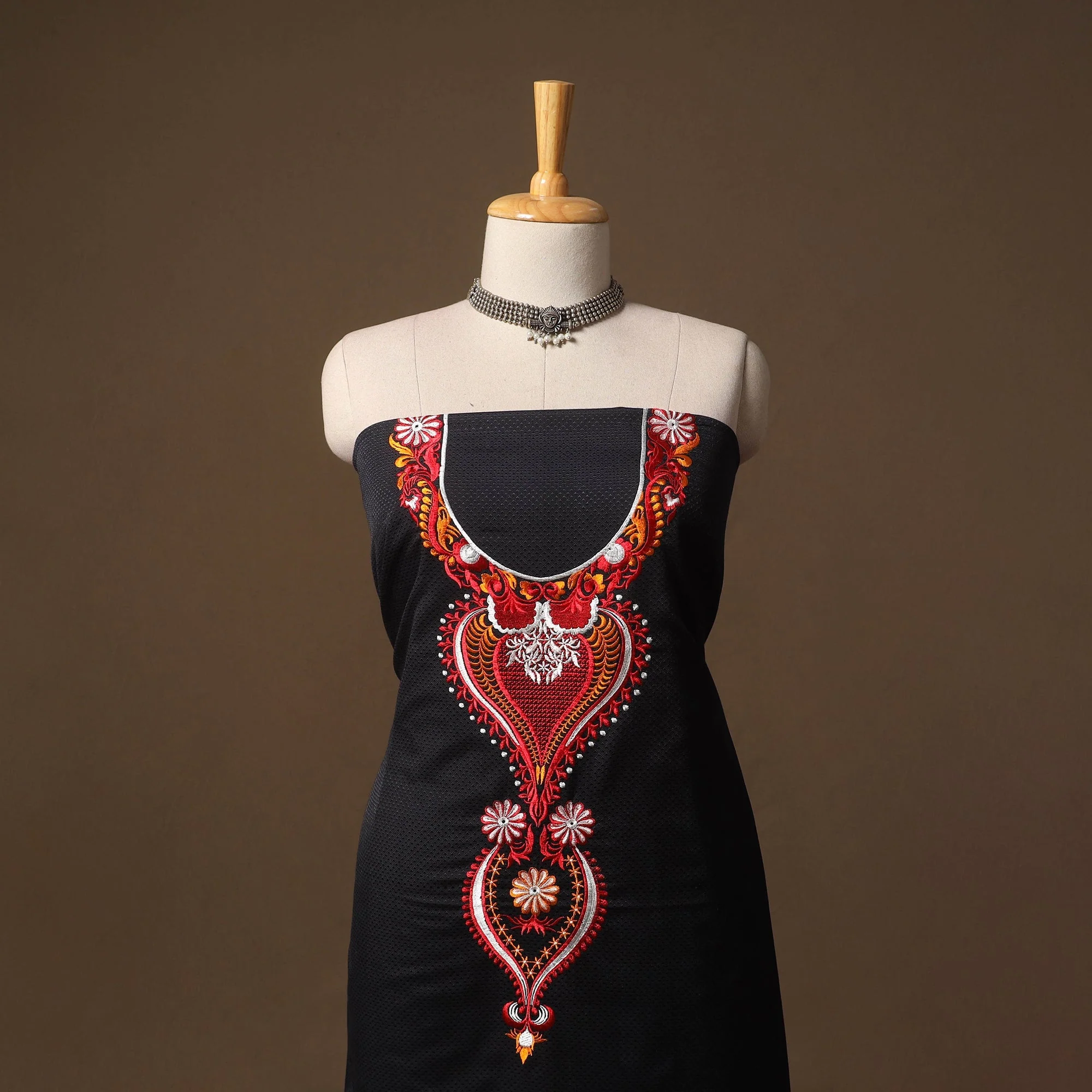 Black - Ilkal Kasuti Embroidery Khun Silk 2pc Unstitched Dress Material 34 - Image 2