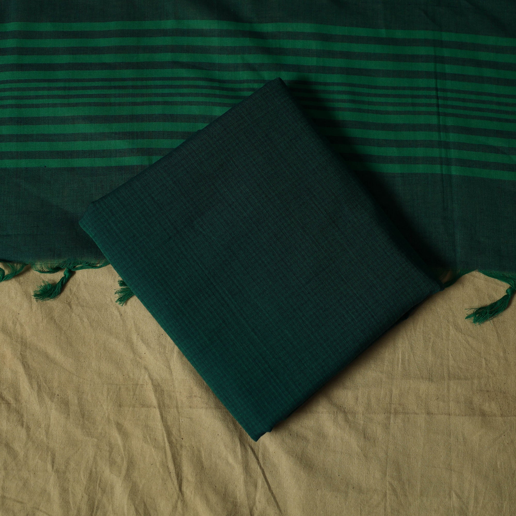 Green - Jacquard Cotton 3pc Unstitched Dress Material 32 - Image 5