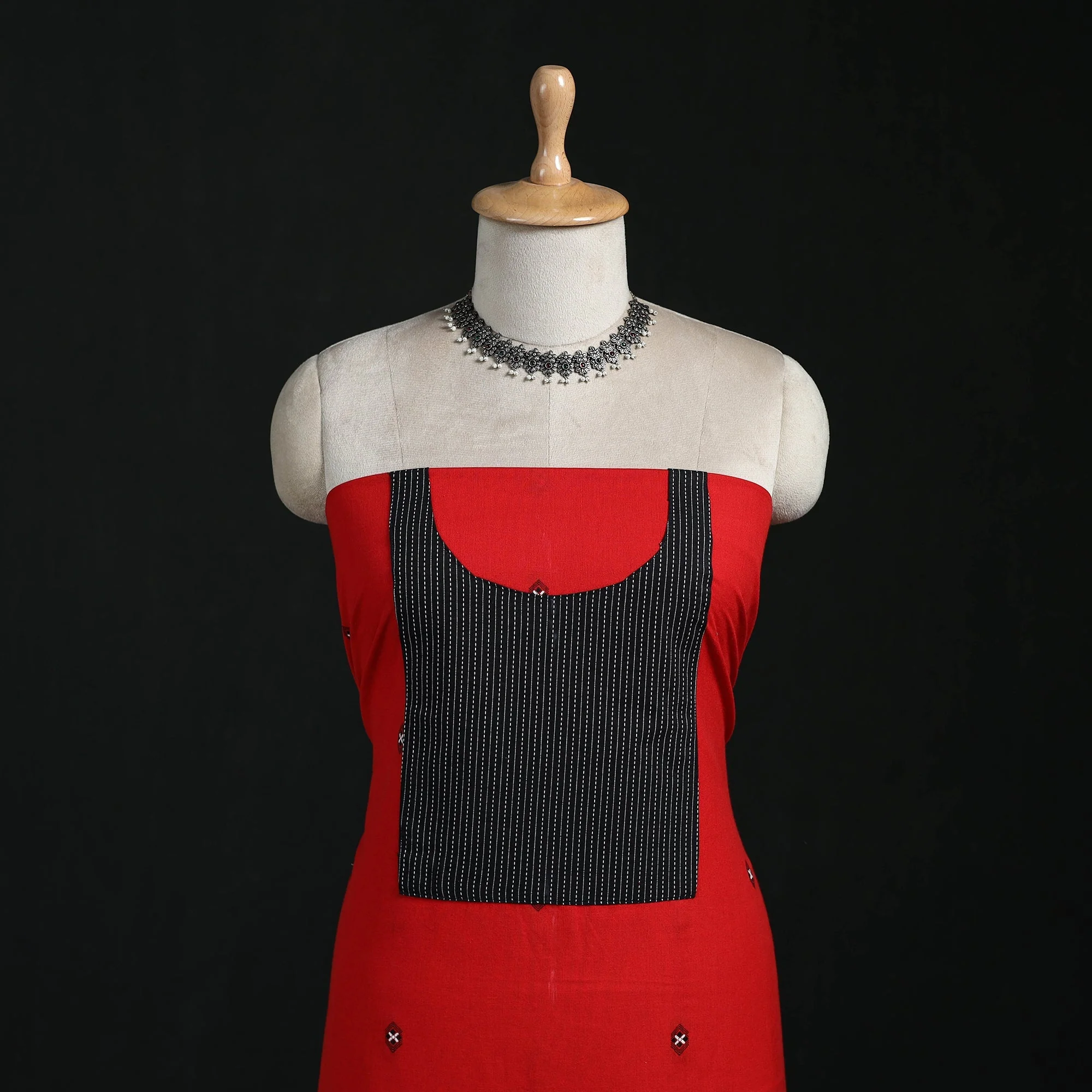Red - Jacquard Weave Cotton Patchwork Unstitched Kurta Material (2.5M) 03 - Image 2