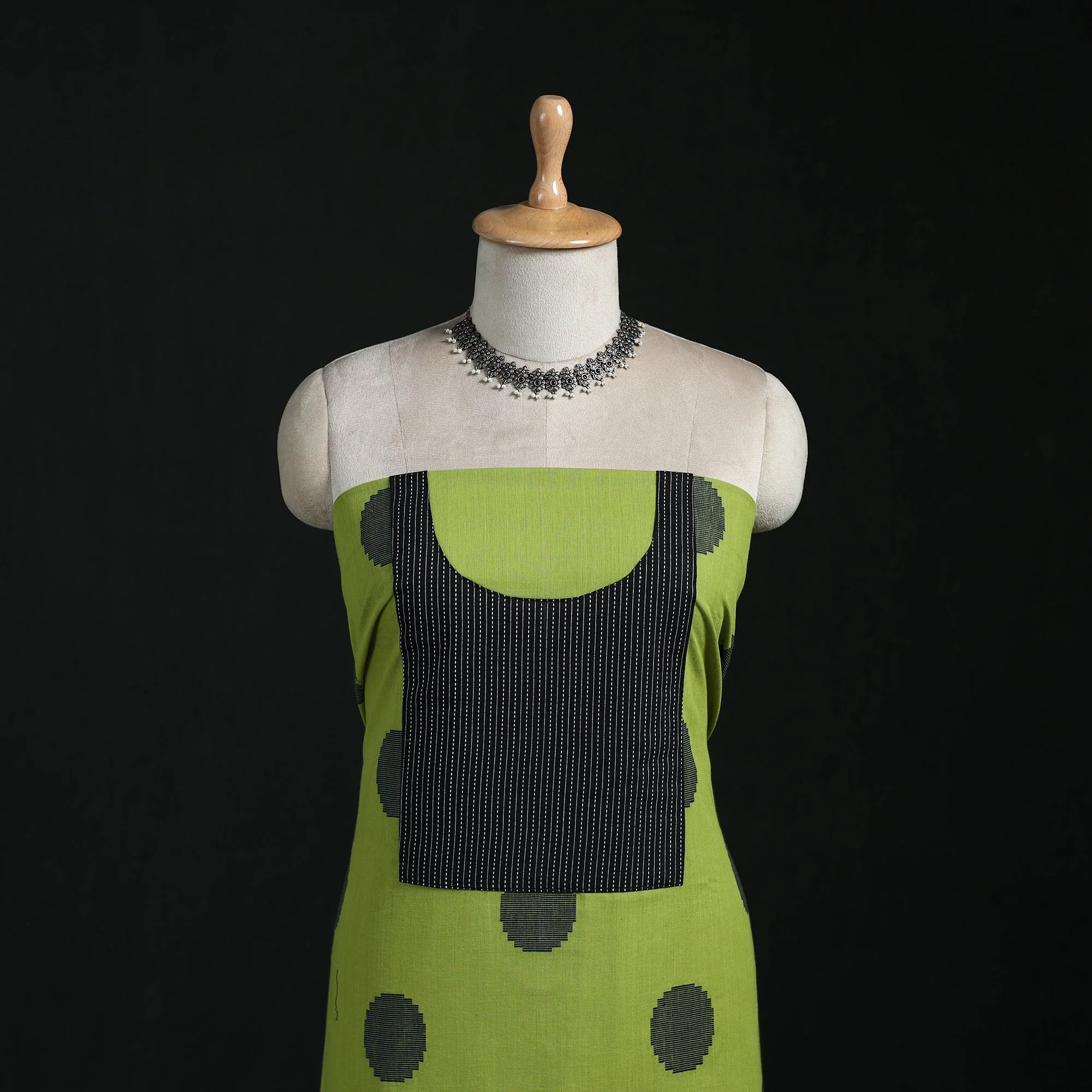Green - Jacquard Weave Cotton Patchwork Unstitched Kurta Material (2.5M) 06 - Image 2