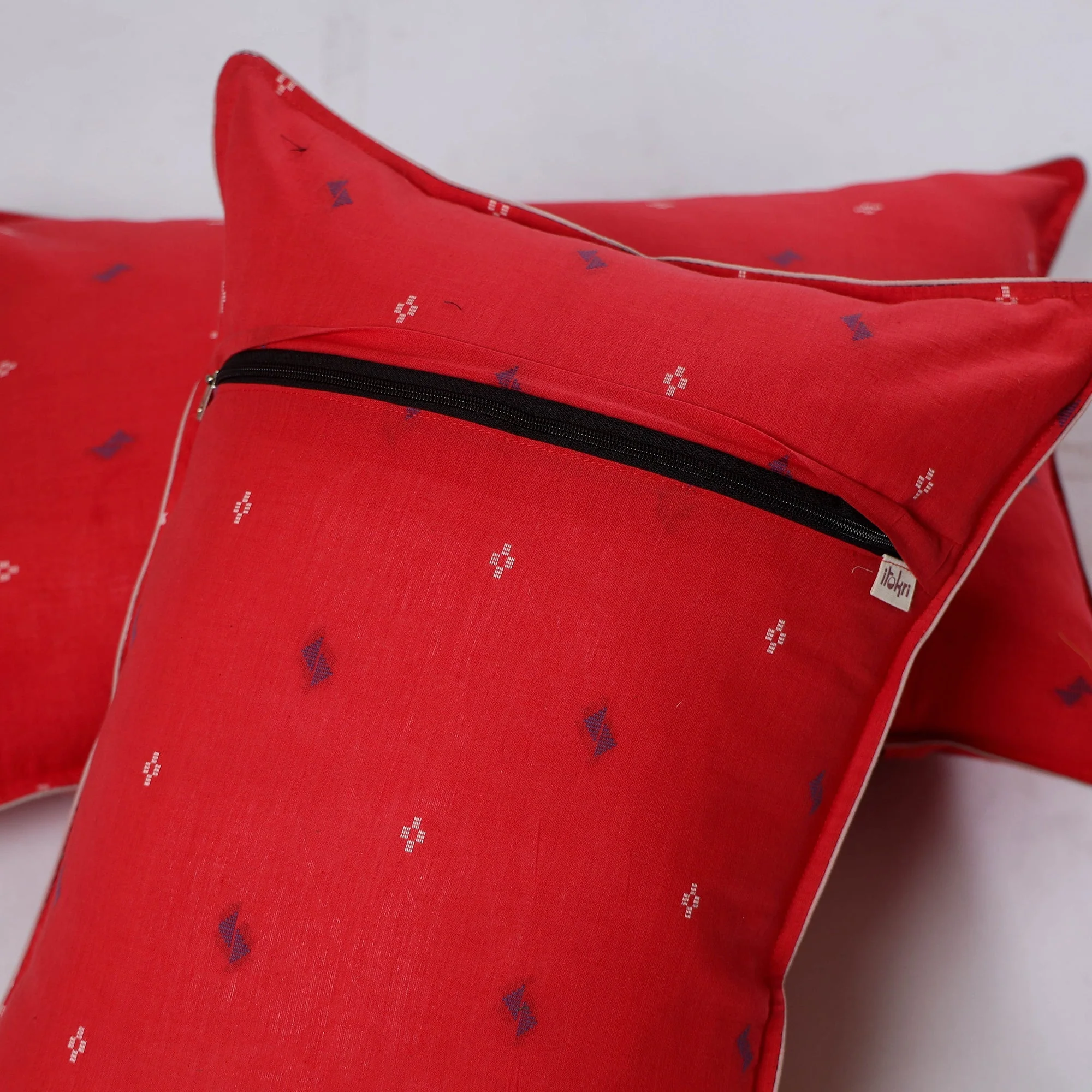 Red - Jacquard Weave Pillow Cover (Set of 2) 24 - Image 3