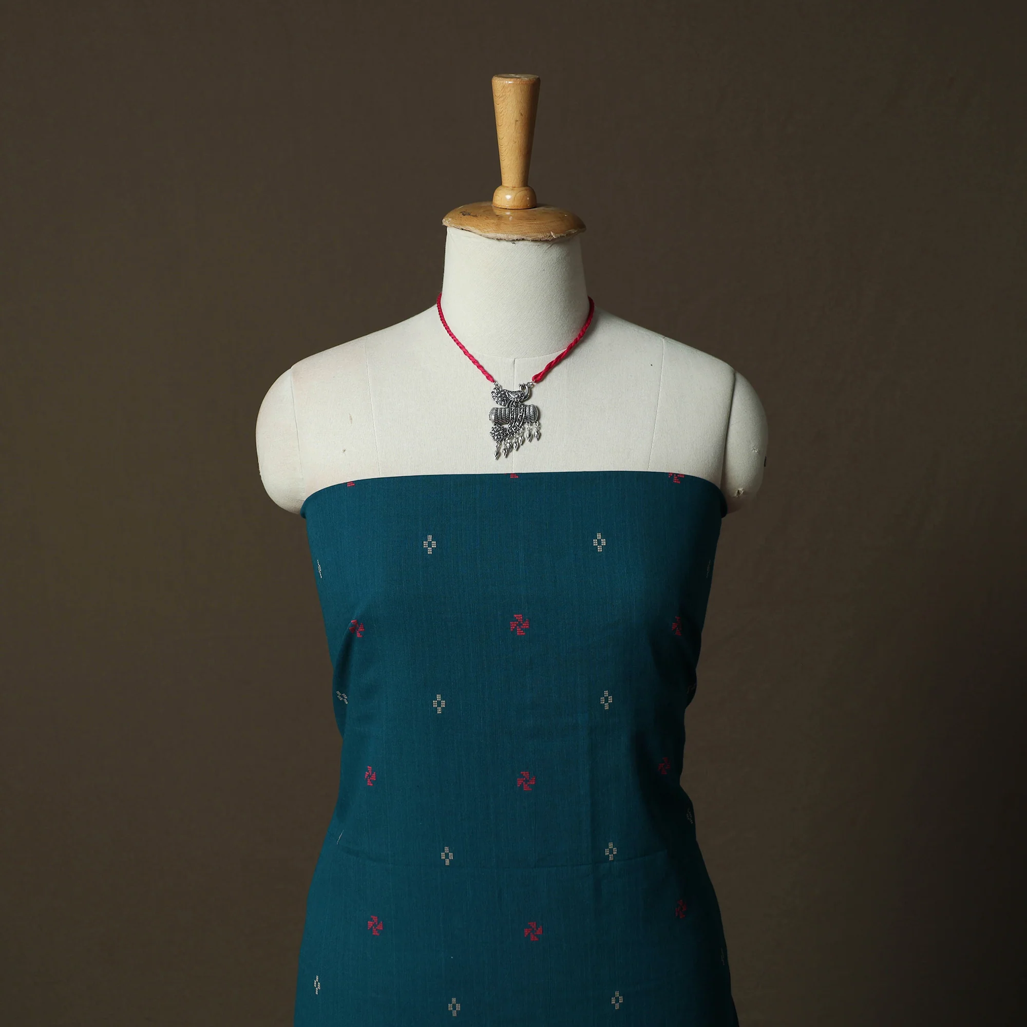 Jacquard Woven Cotton 2pc Unstitched Dress Material Kurta Set with Jewellery 09 - Image 2