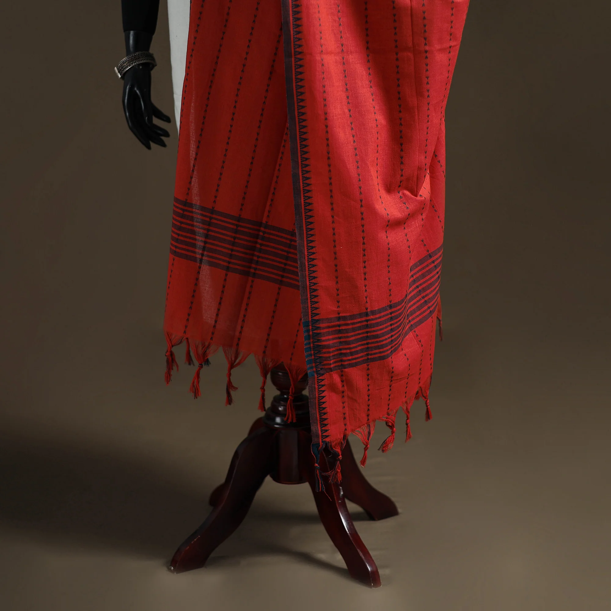 Jacquard Woven Cotton Dupatta with Tassels 03 - Image 4