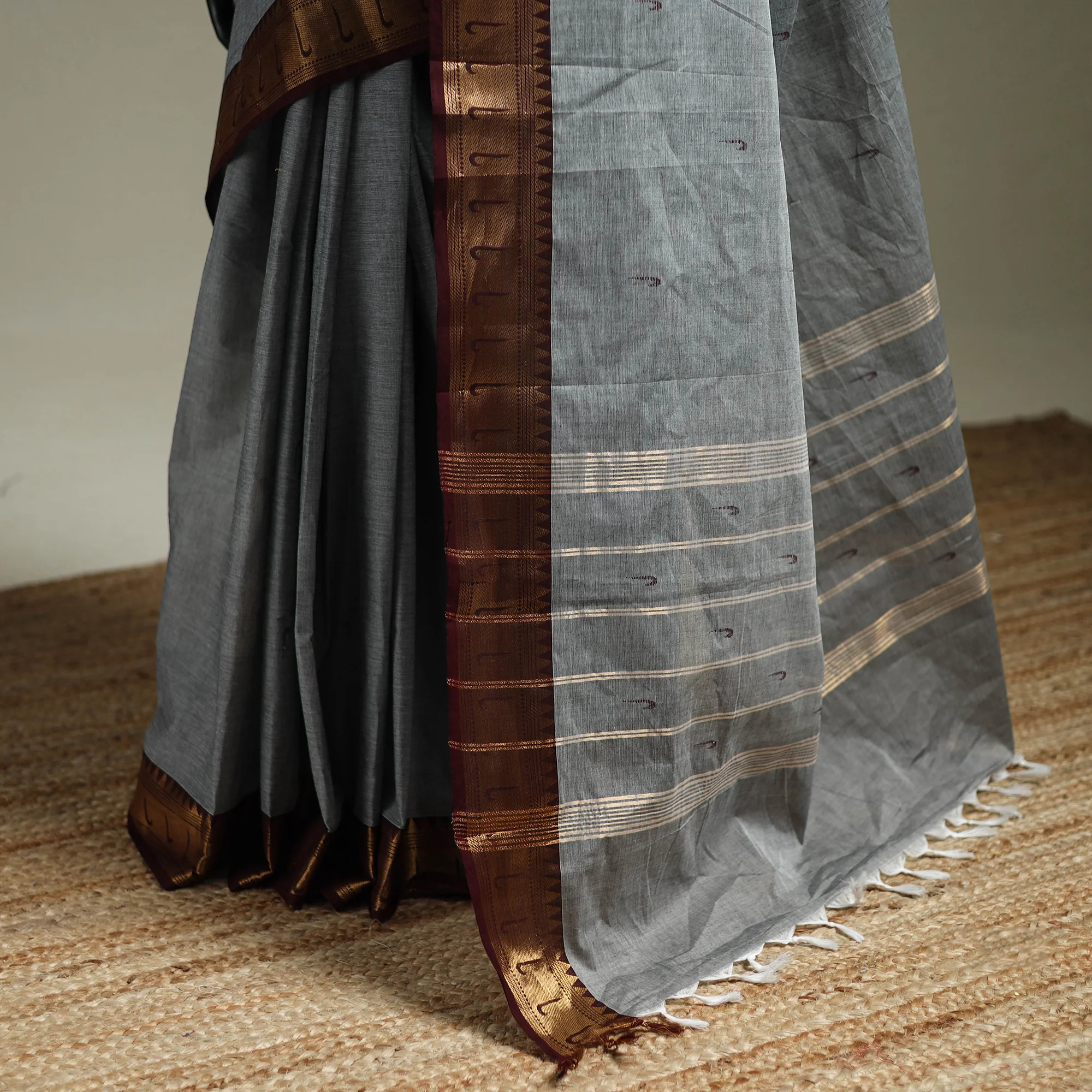Grey - Kanchipuram Buti Cotton Saree with Border 60 - Image 4