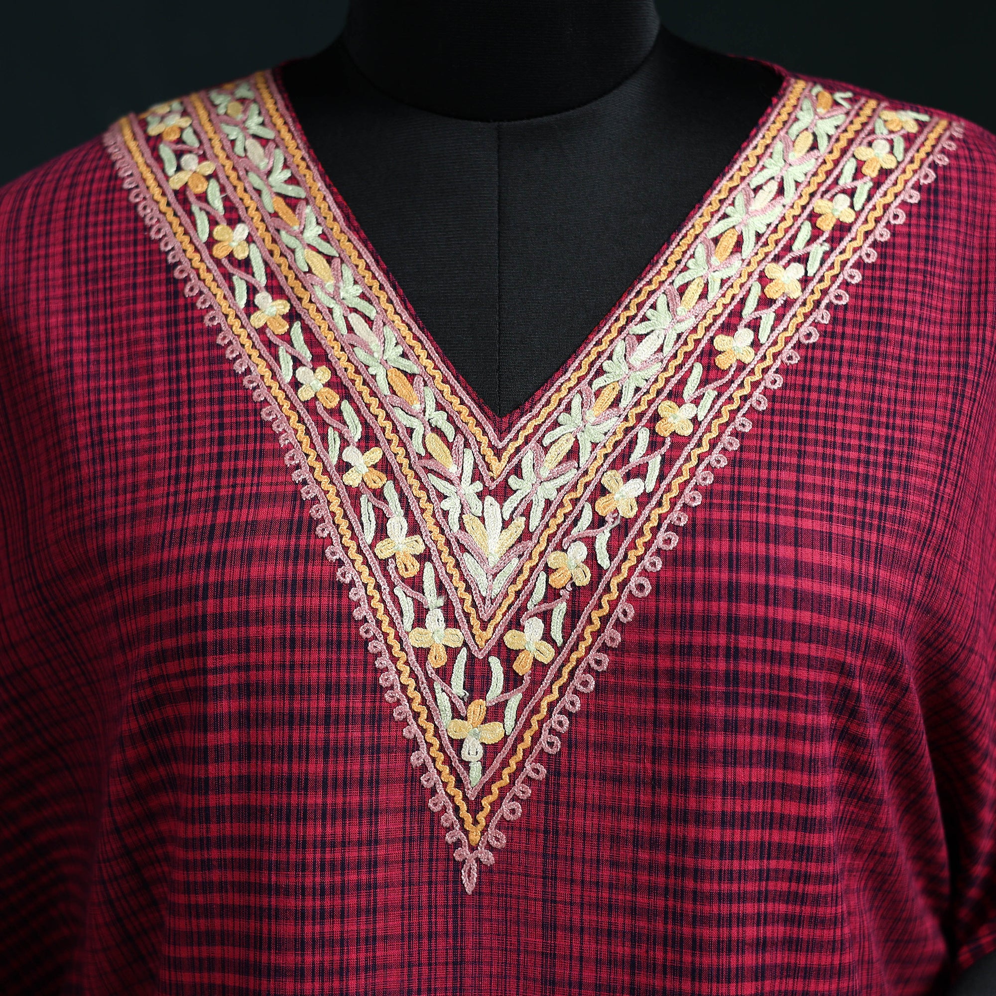 Pink - Kashmiri Aari Hand Embroidered Cotton Kaftan (Medium) 28 - Image 3