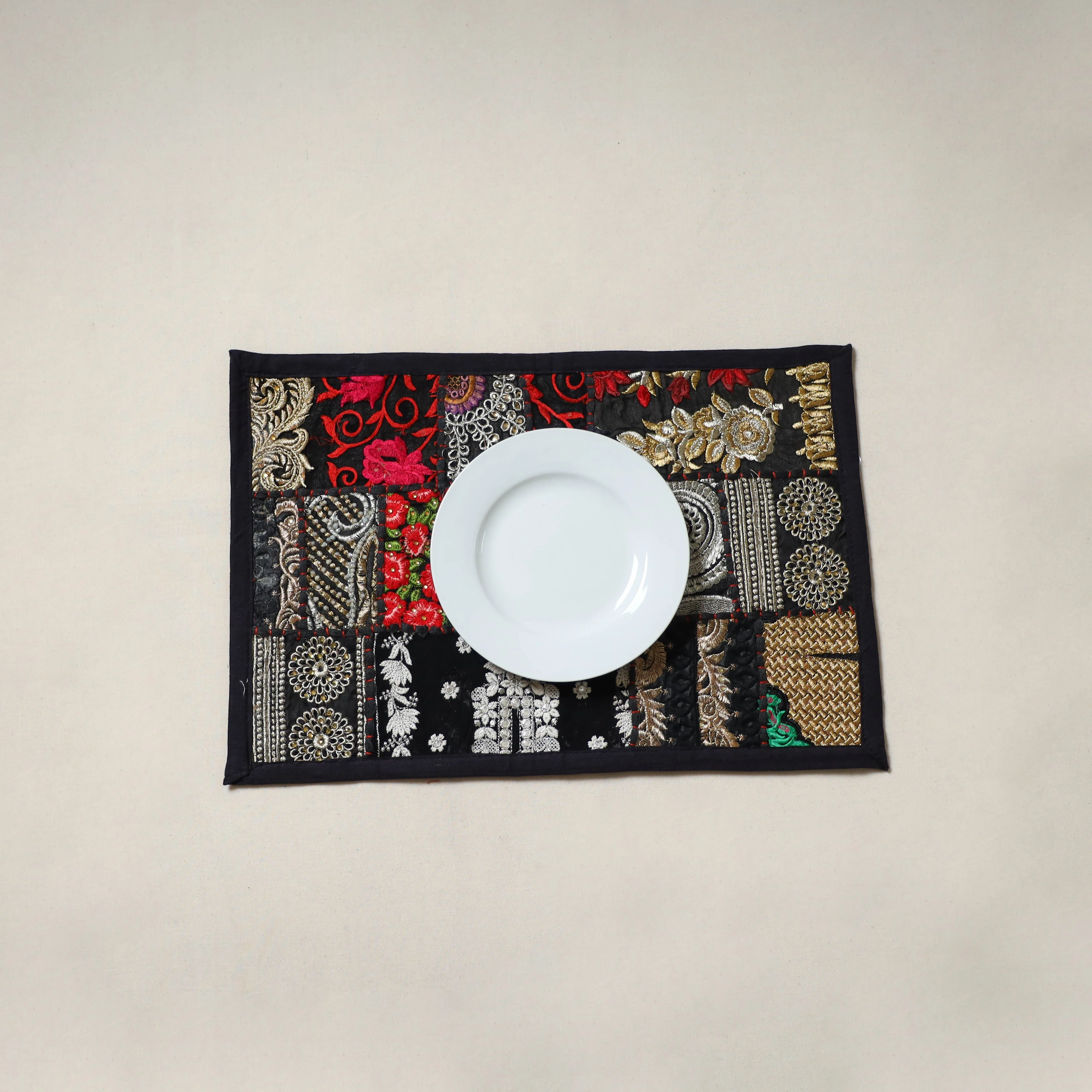 Black - Khambadiya Patchwork Table Mat (12 x 18 in) 15 - Image 3