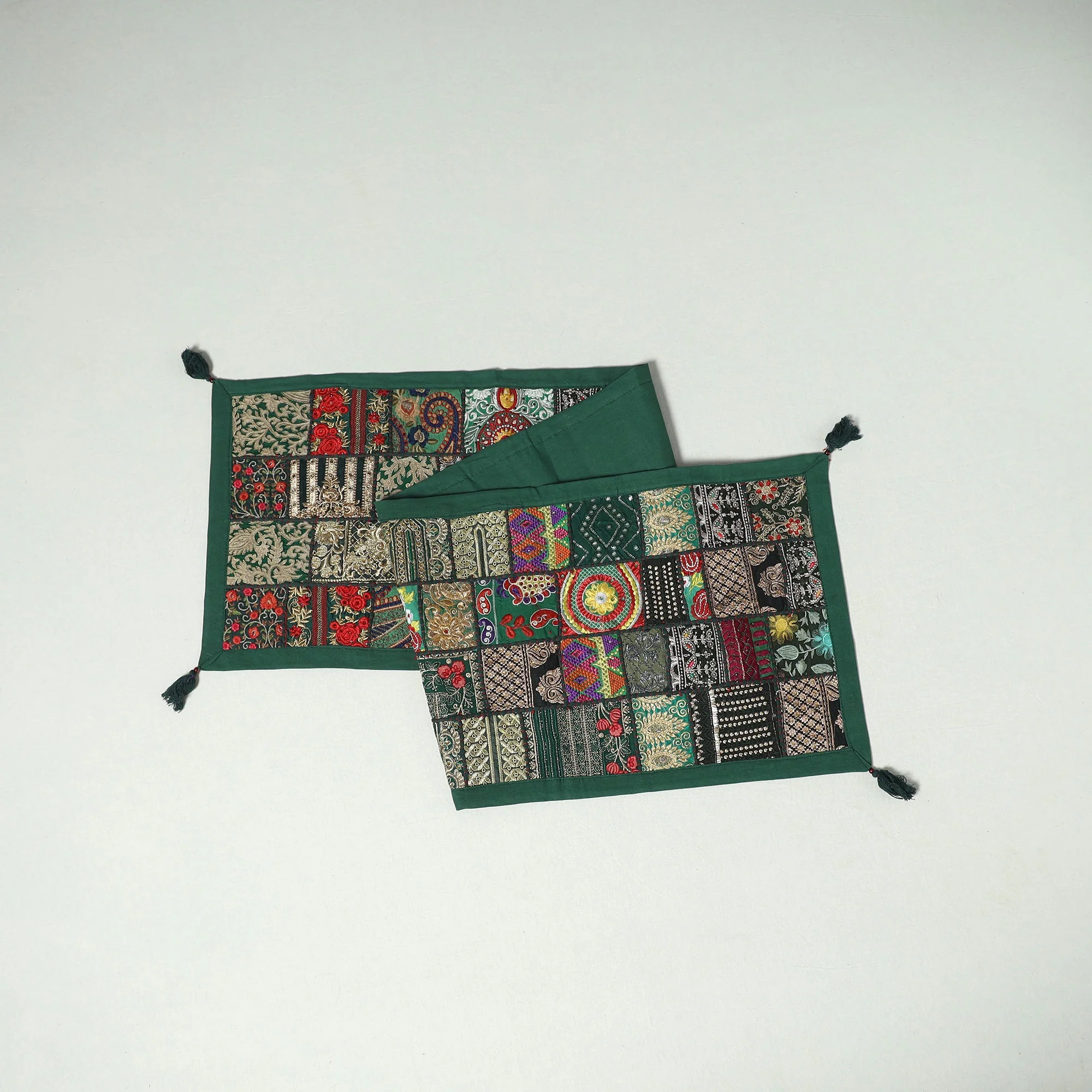 Khambadiya Patchwork Table Runner (73 x 17 in) 12