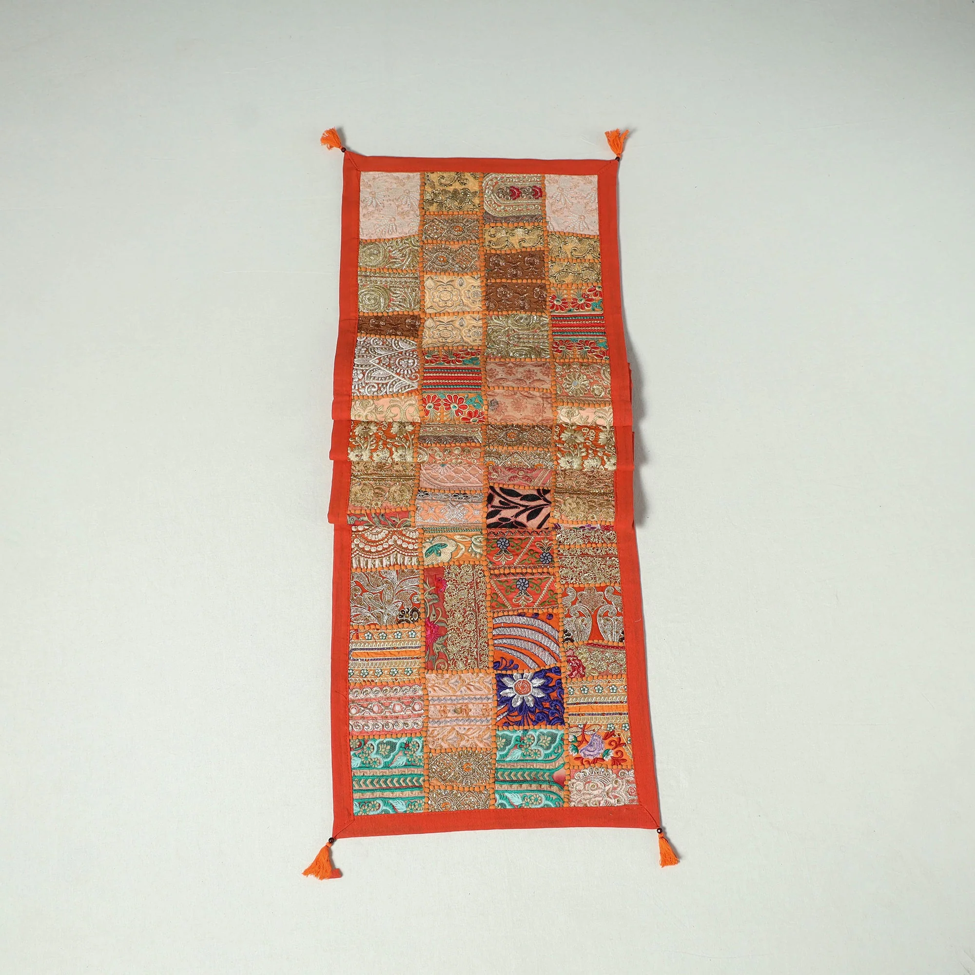 Khambadiya Patchwork Table Runner (73 x 17 in) 17 - Image 3