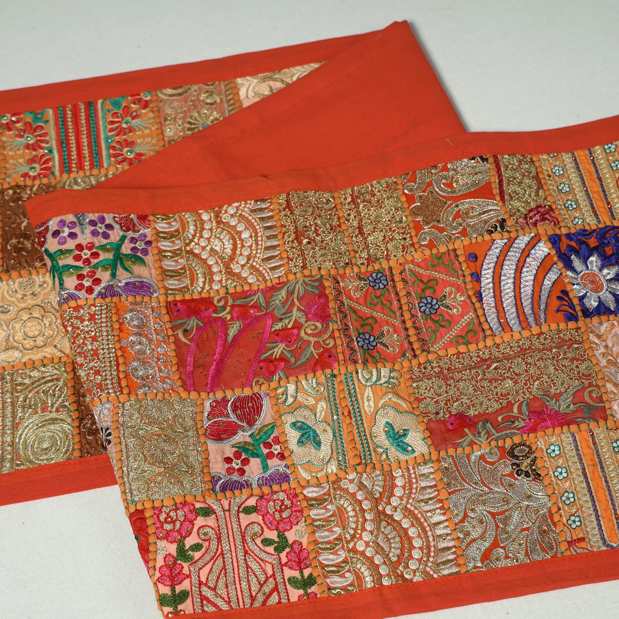 Khambadiya Patchwork Table Runner (73 x 17 in) 17 - Image 4