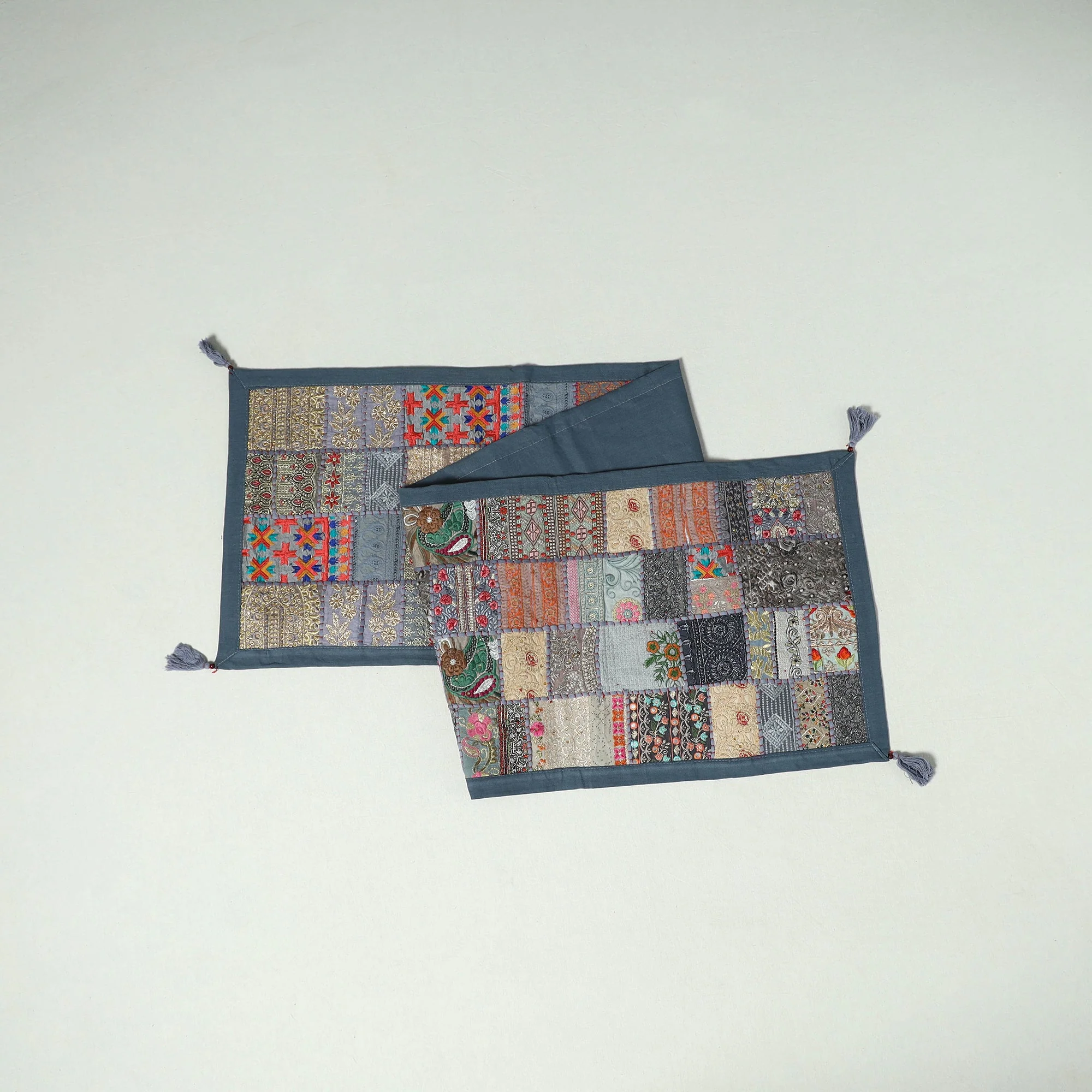 Khambadiya Patchwork Table Runner (73 x 17 in) 18